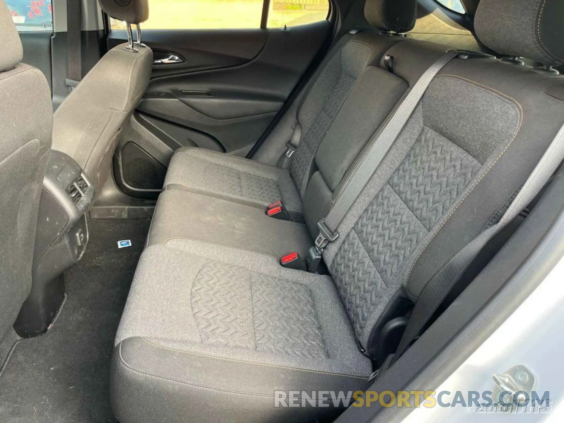 4 Photograph of a damaged car 3GNAXJEG6PL237530 CHEVROLET EQUINOX 2023