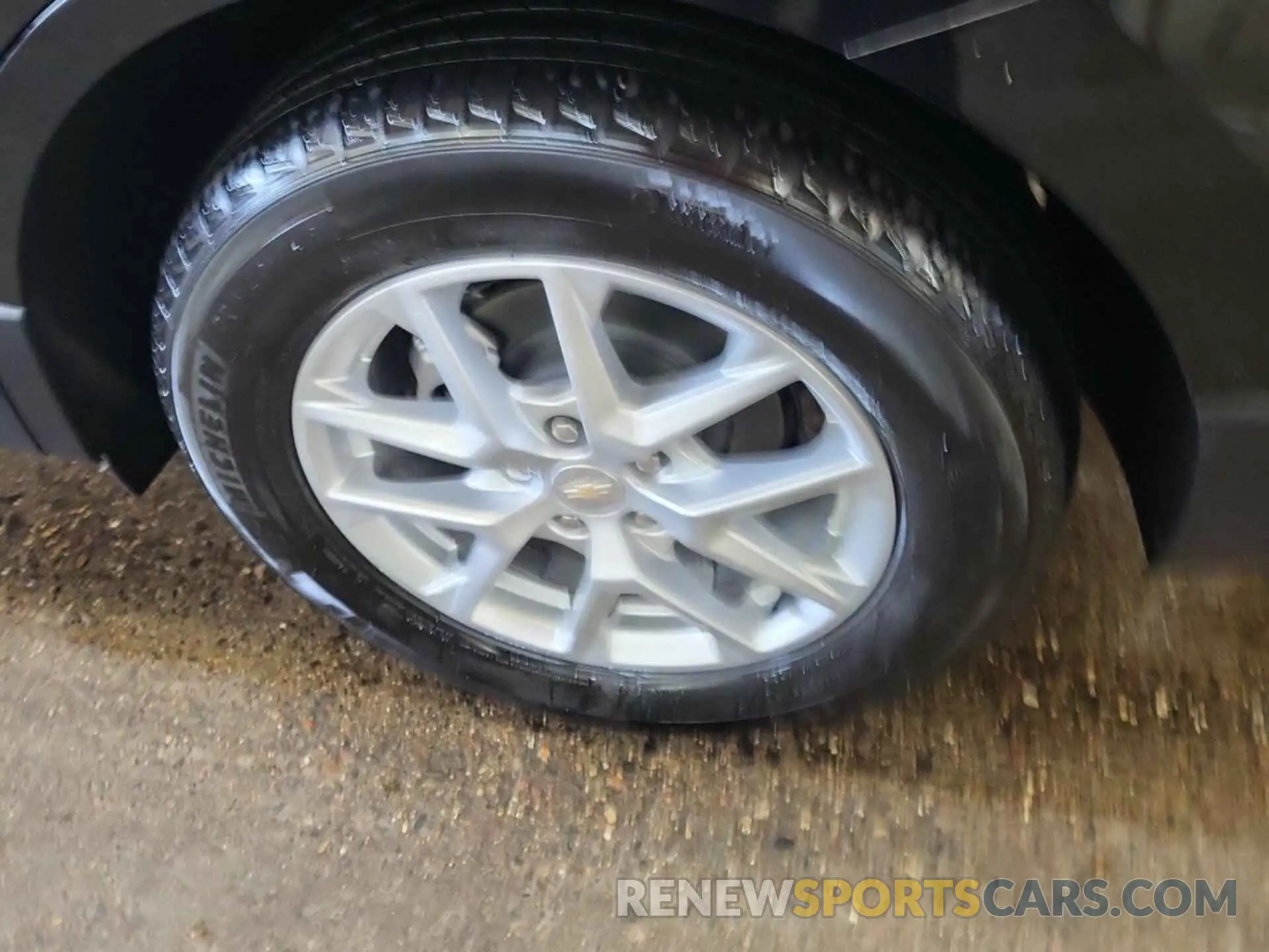 17 Photograph of a damaged car 3GNAXJEG6PL253355 CHEVROLET EQUINOX 2023