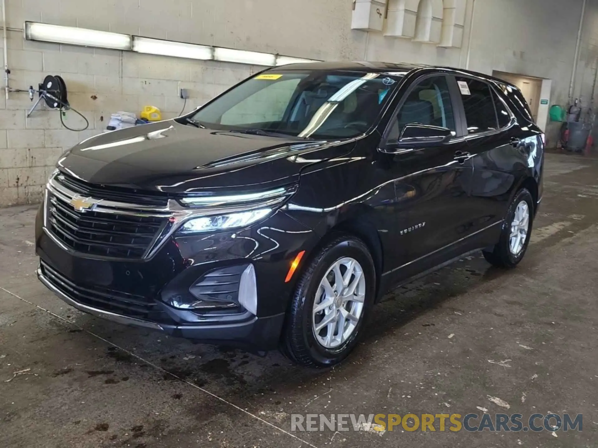 8 Photograph of a damaged car 3GNAXJEG6PL253355 CHEVROLET EQUINOX 2023