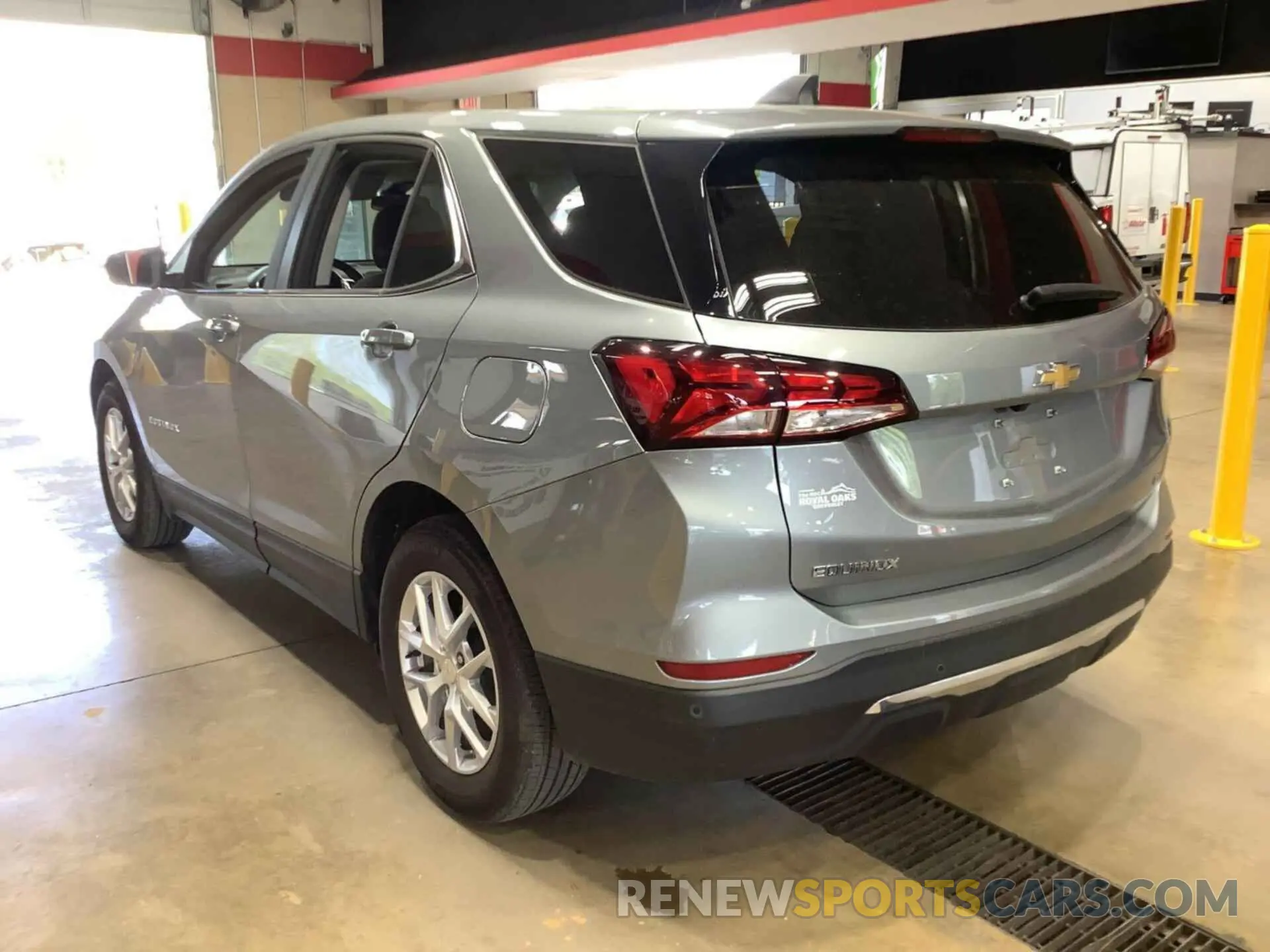 10 Photograph of a damaged car 3GNAXJEG6PS209071 CHEVROLET EQUINOX 2023