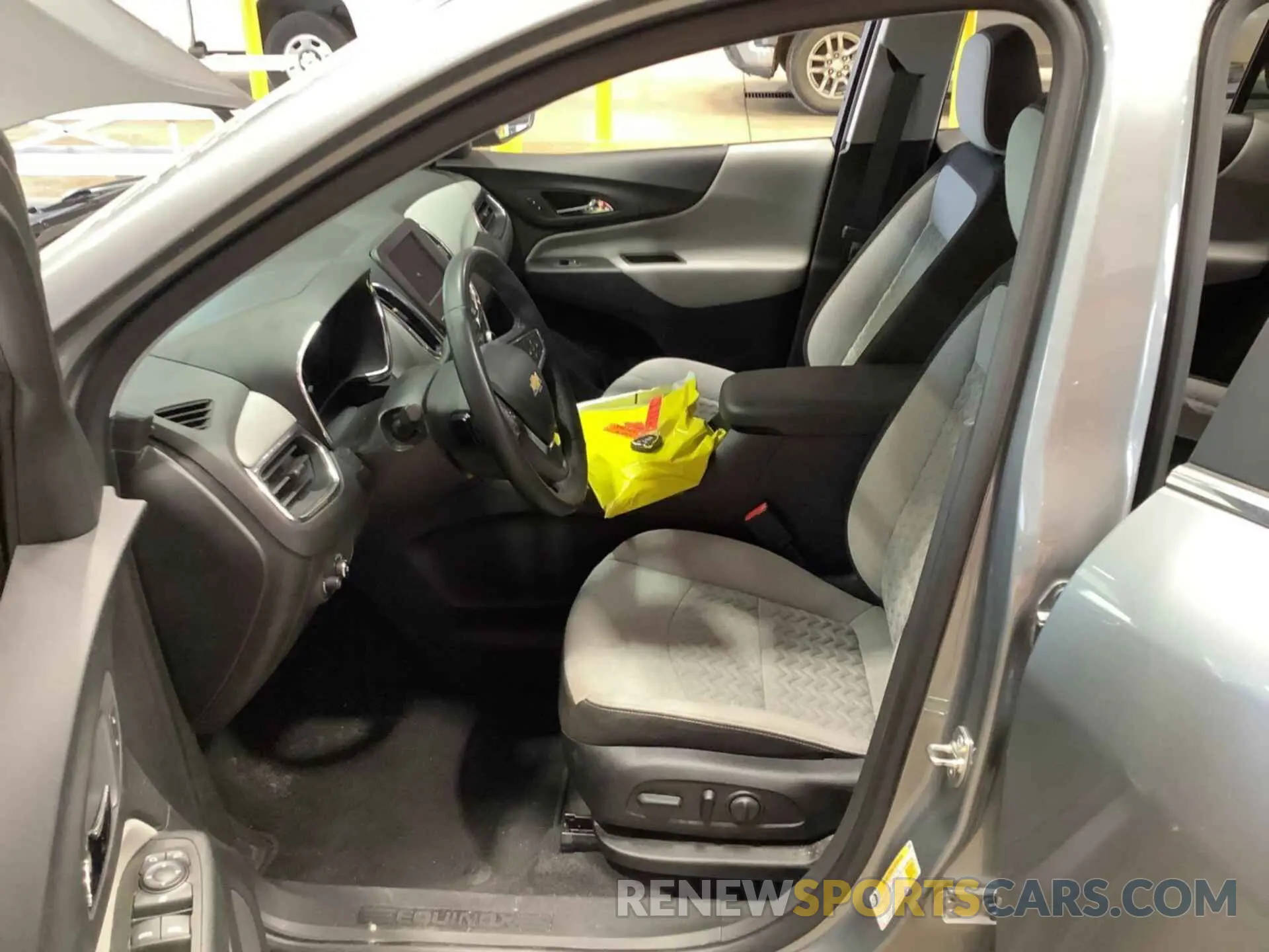 25 Photograph of a damaged car 3GNAXJEG6PS209071 CHEVROLET EQUINOX 2023