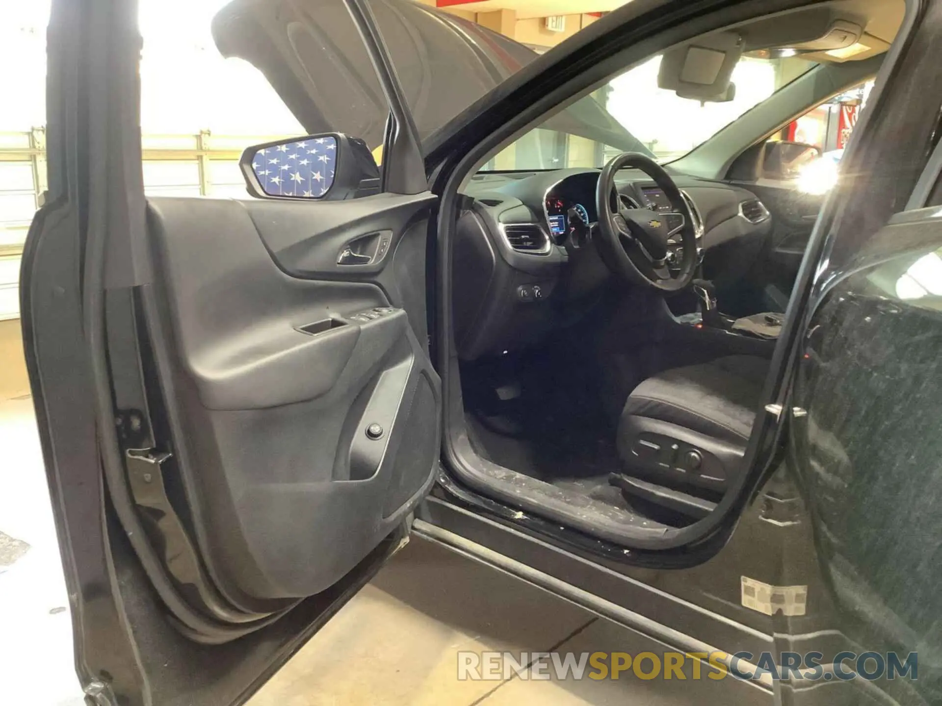 6 Photograph of a damaged car 3GNAXJEG7PL117803 CHEVROLET EQUINOX 2023