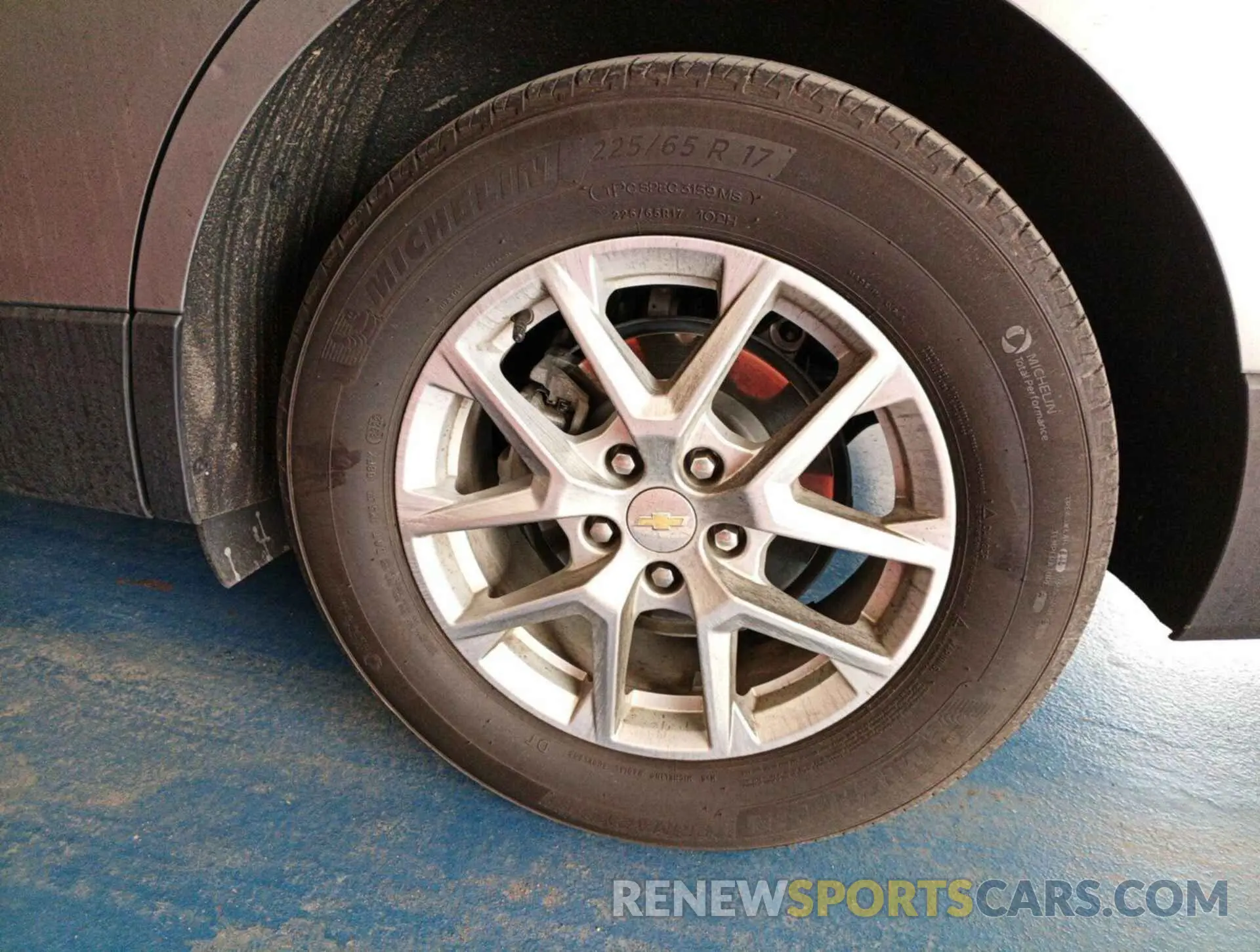 10 Photograph of a damaged car 3GNAXJEG7PL124170 CHEVROLET EQUINOX 2023