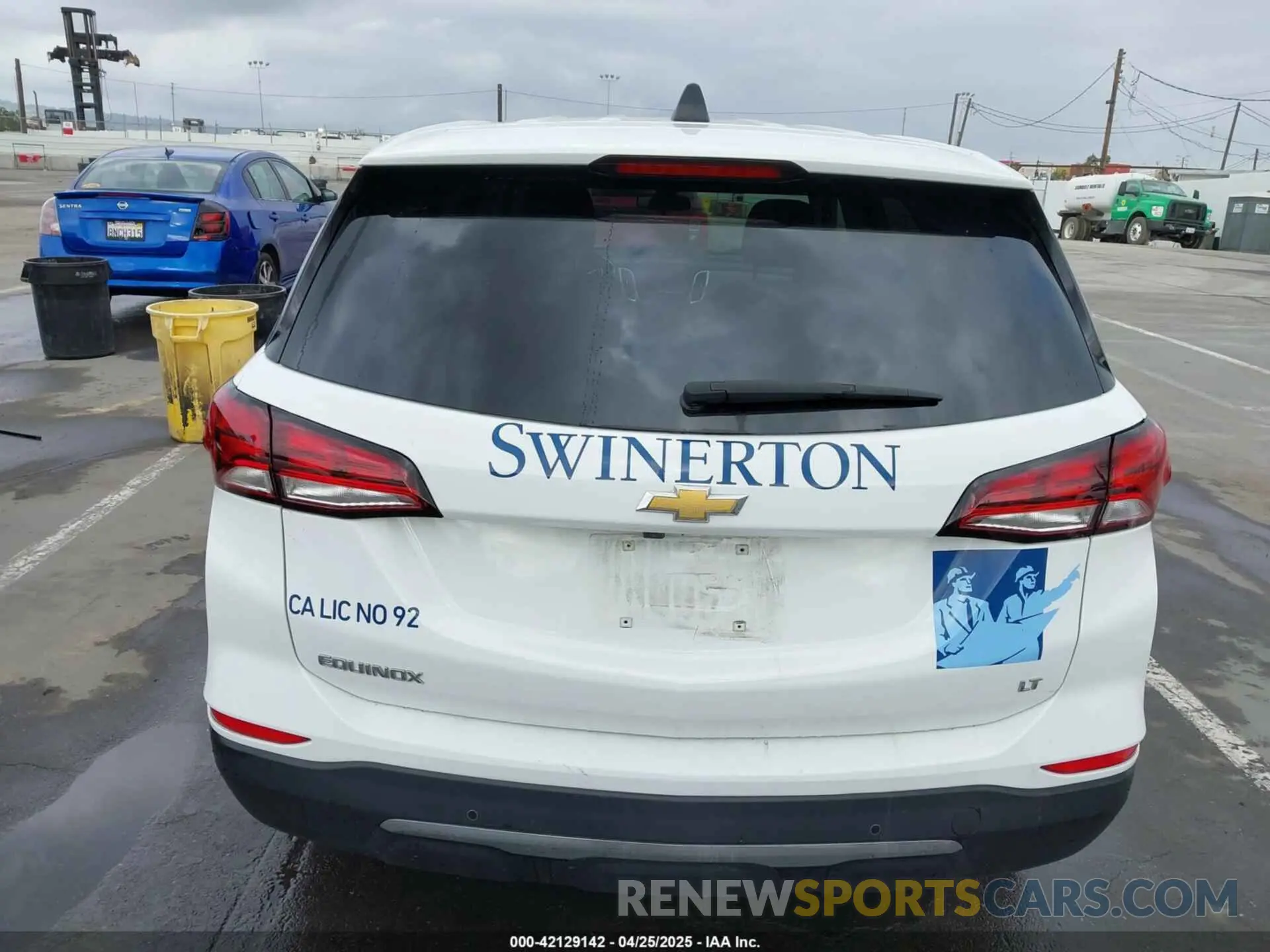 17 Photograph of a damaged car 3GNAXJEG7PL252165 CHEVROLET EQUINOX 2023