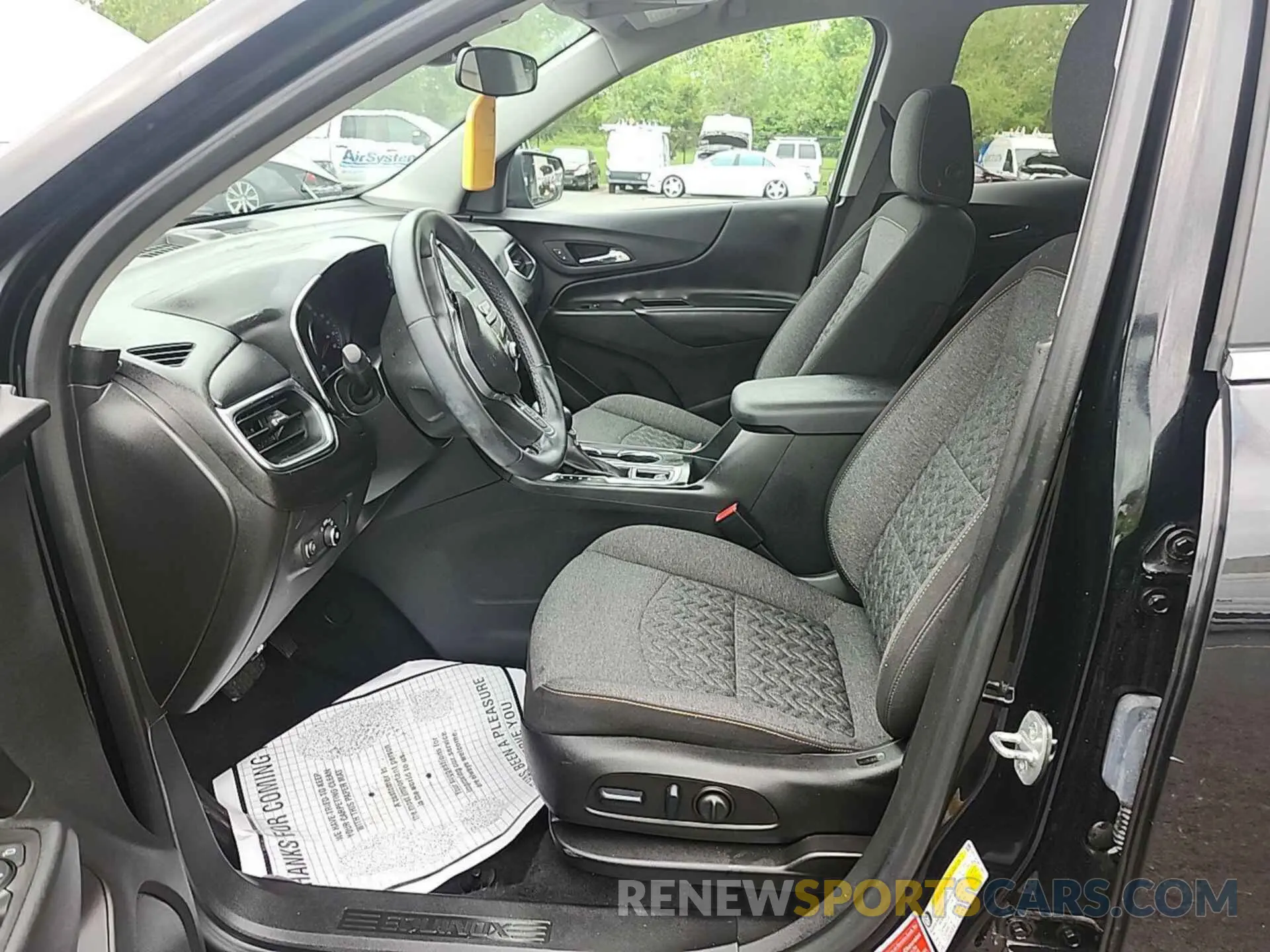 9 Photograph of a damaged car 3GNAXJEG8PL106924 CHEVROLET EQUINOX 2023