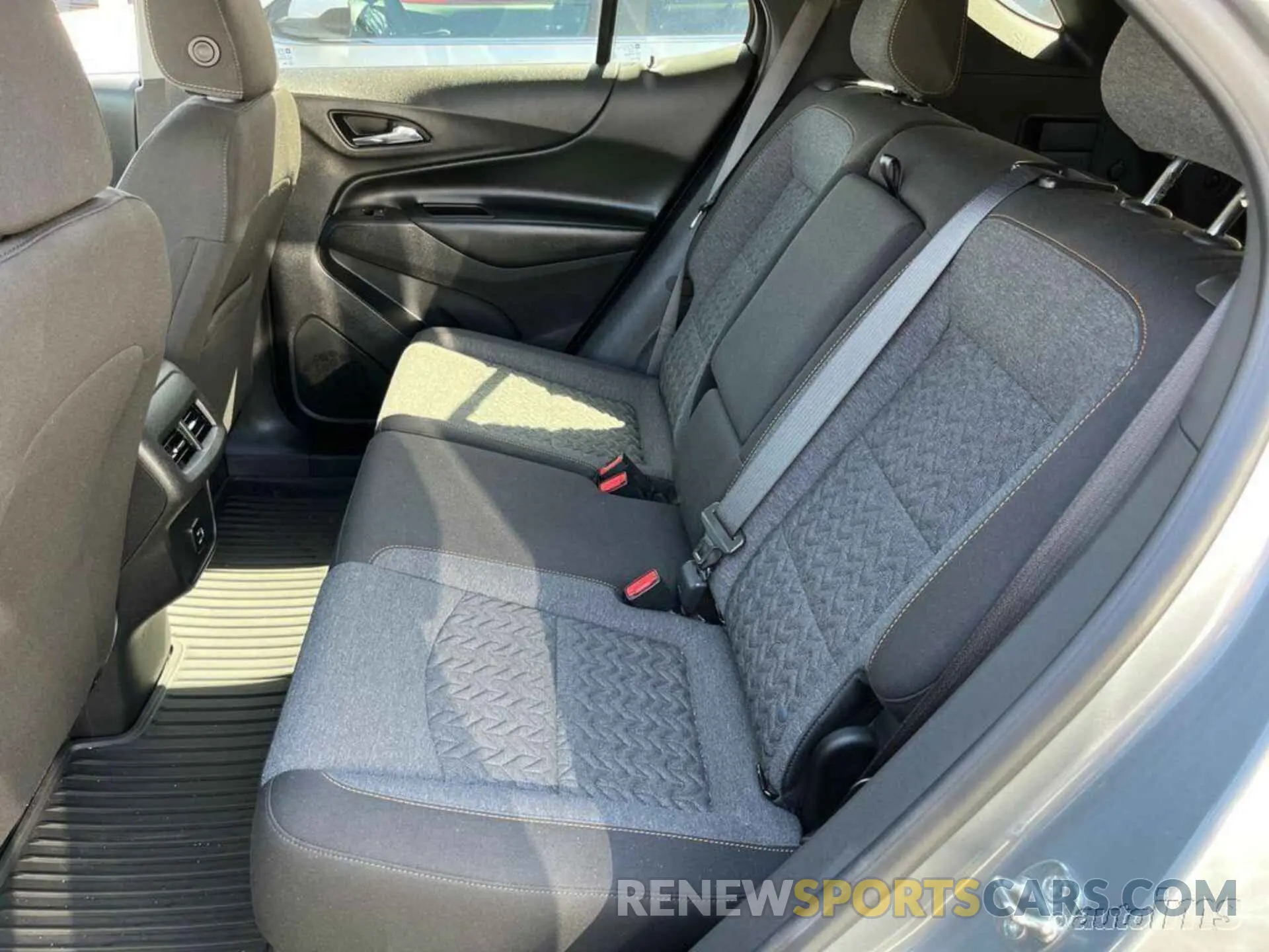 6 Photograph of a damaged car 3GNAXJEG8PL125330 CHEVROLET EQUINOX 2023