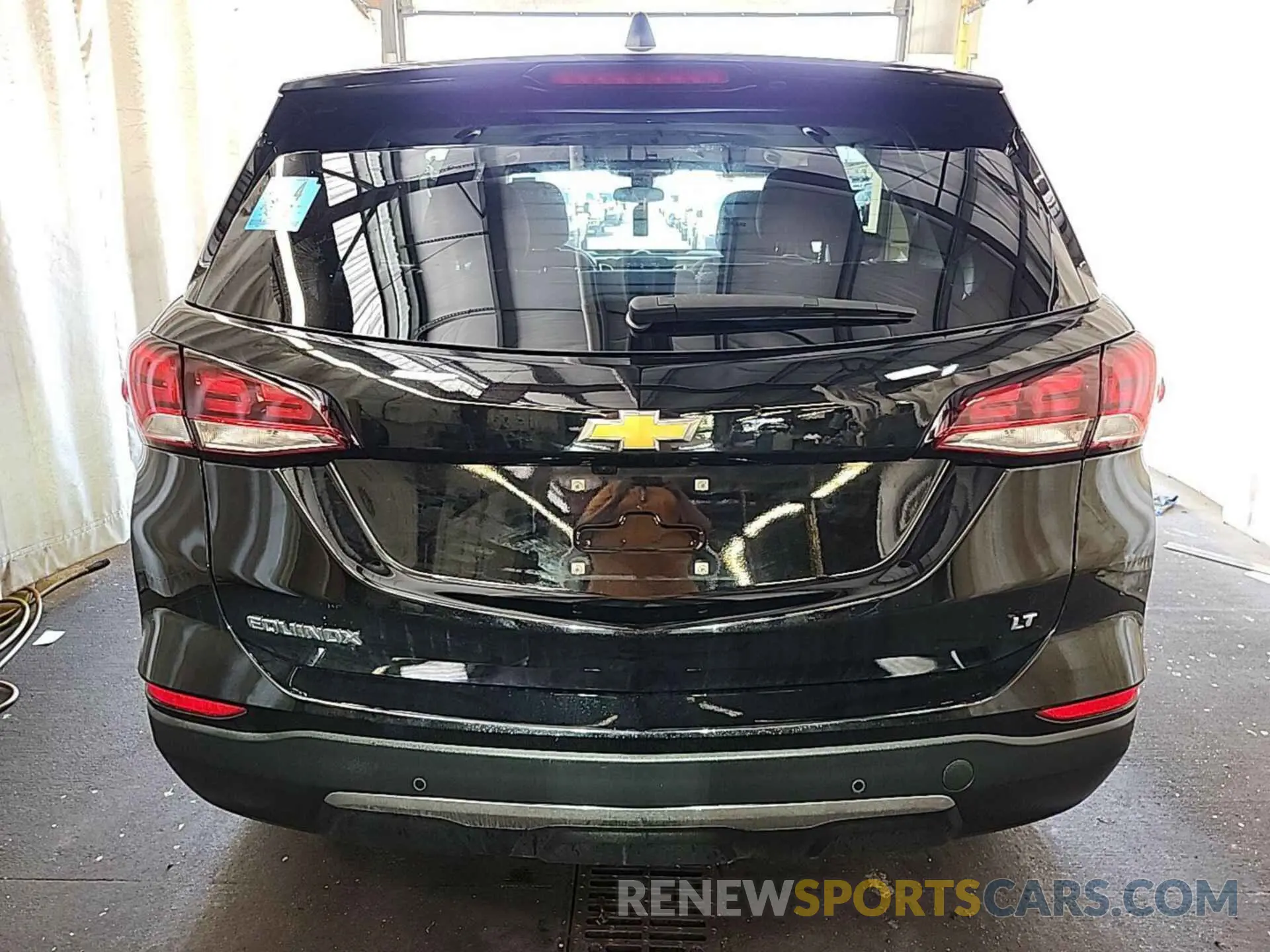 17 Photograph of a damaged car 3GNAXJEG8PL252658 CHEVROLET EQUINOX 2023
