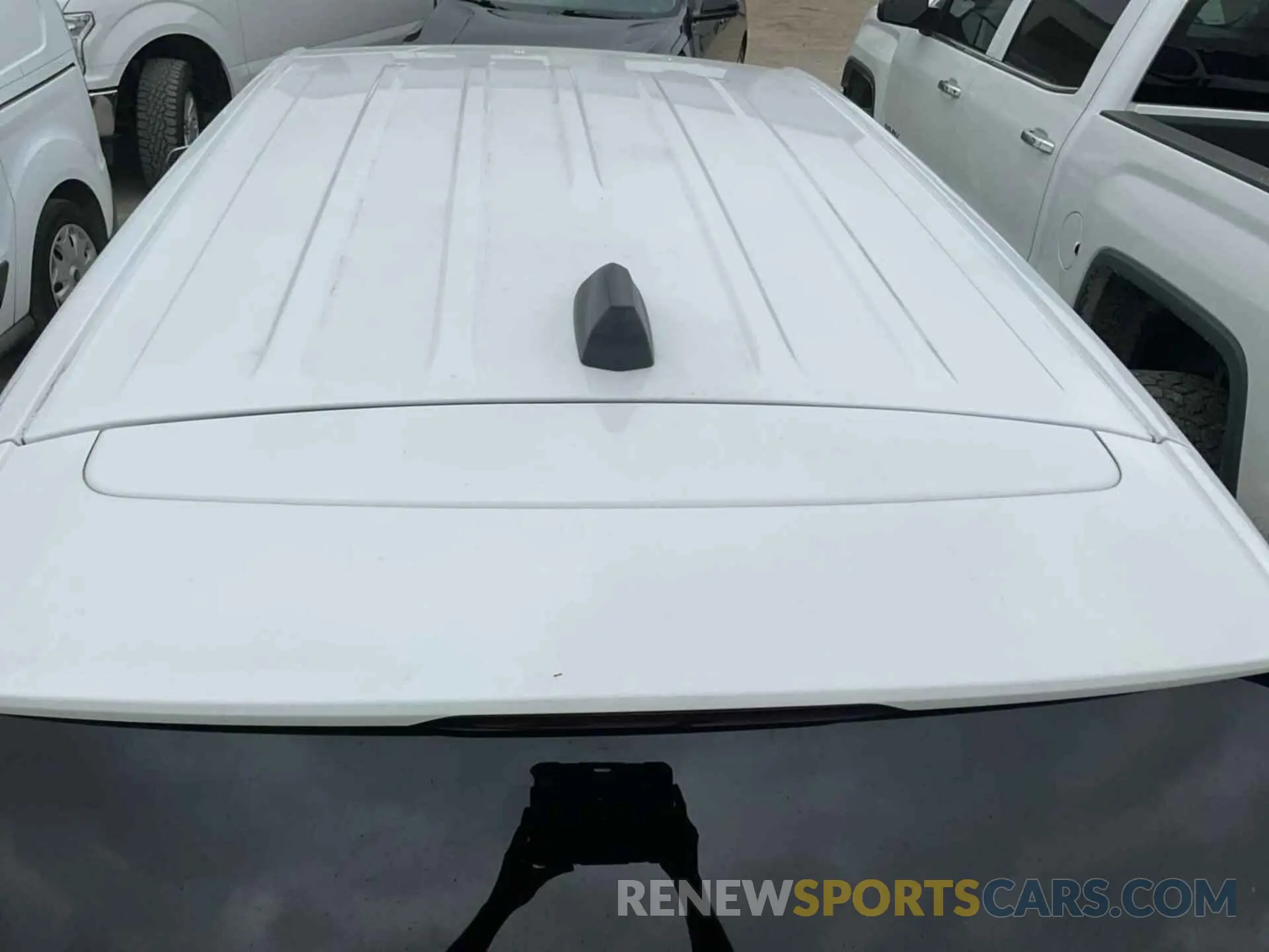 8 Photograph of a damaged car 3GNAXJEG9PL112540 CHEVROLET EQUINOX 2023
