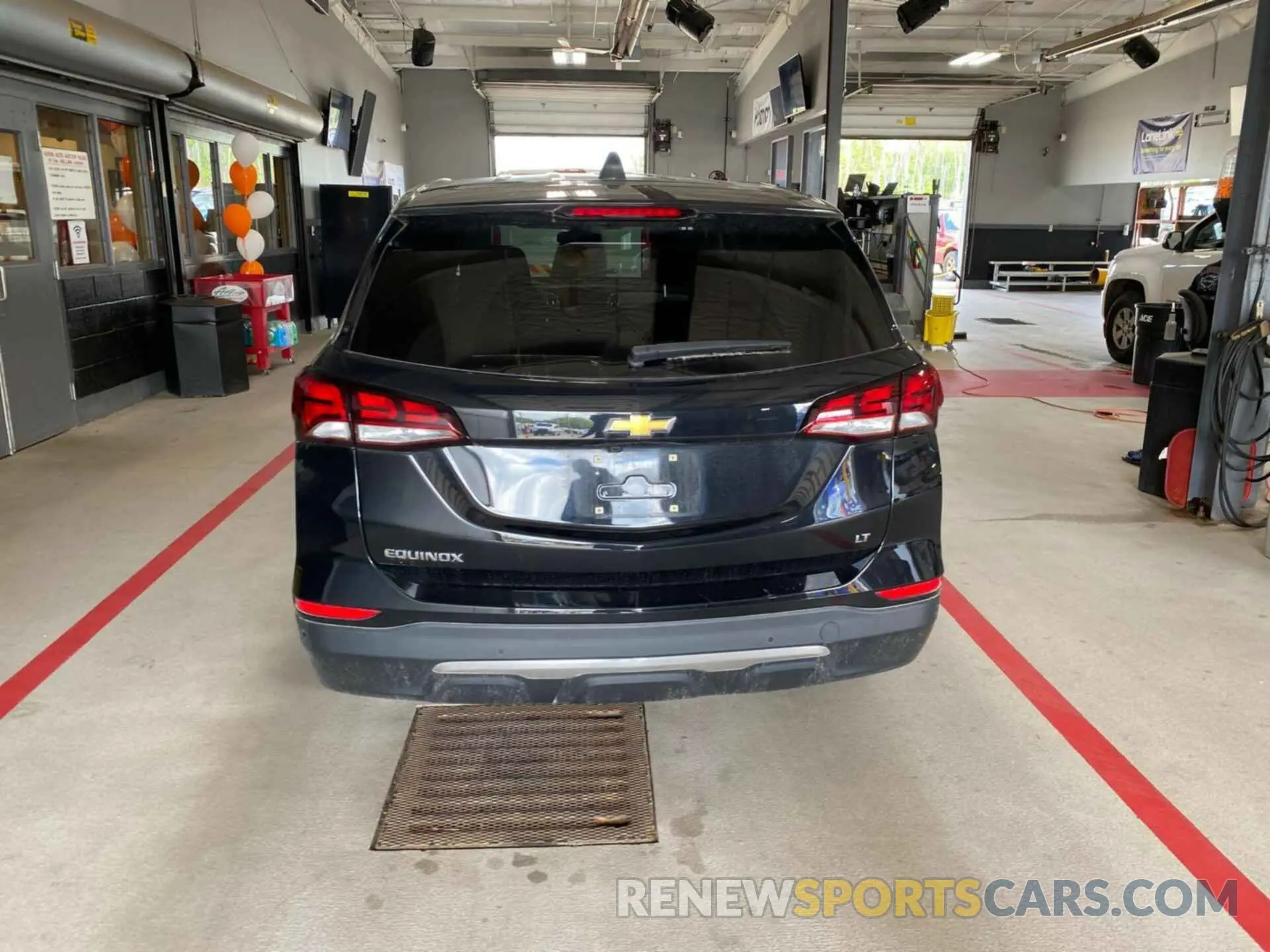 7 Photograph of a damaged car 3GNAXJEG9PL117916 CHEVROLET EQUINOX 2023