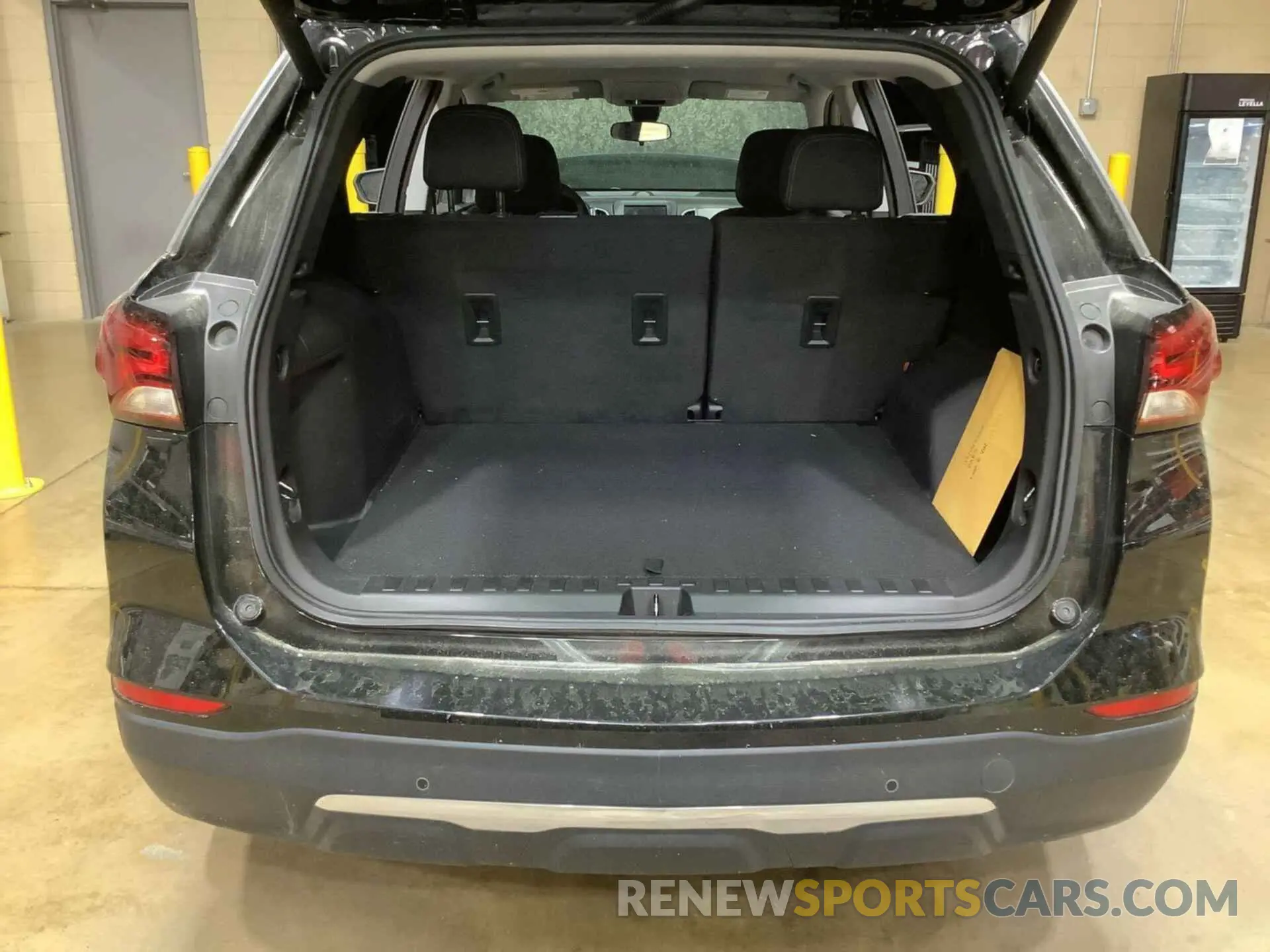 25 Photograph of a damaged car 3GNAXJEGXPL106858 CHEVROLET EQUINOX 2023