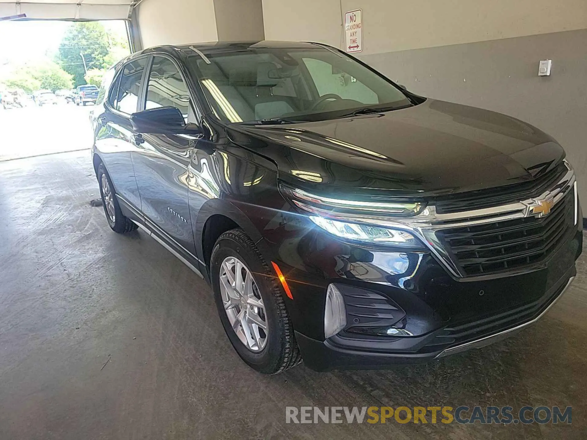 19 Photograph of a damaged car 3GNAXJEGXPL118072 CHEVROLET EQUINOX 2023