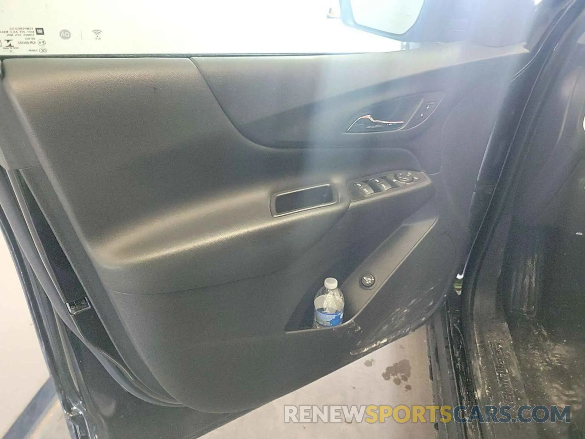 4 Photograph of a damaged car 3GNAXJEGXPL118086 CHEVROLET EQUINOX 2023