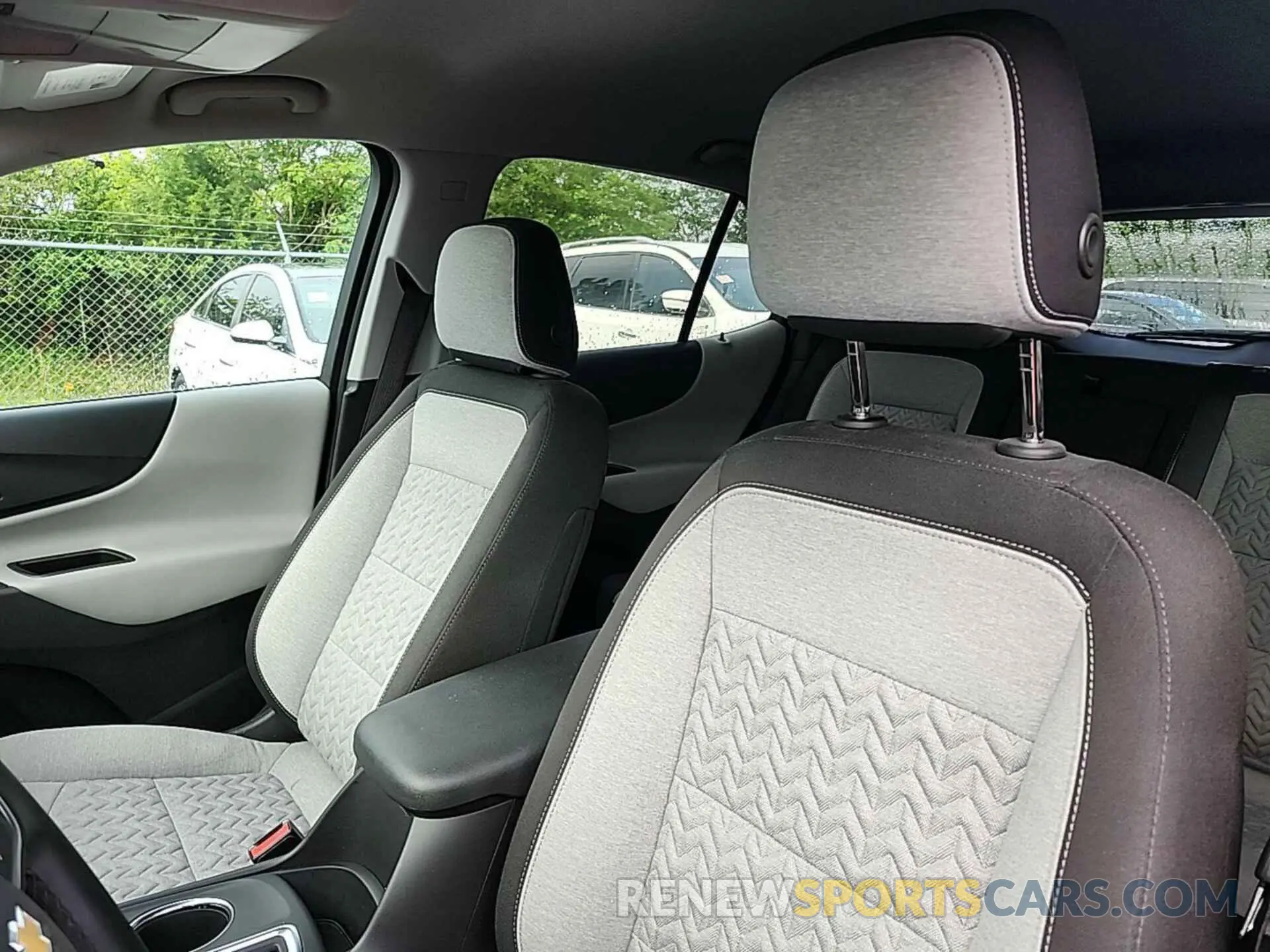 28 Photograph of a damaged car 3GNAXJEGXPL124762 CHEVROLET EQUINOX 2023