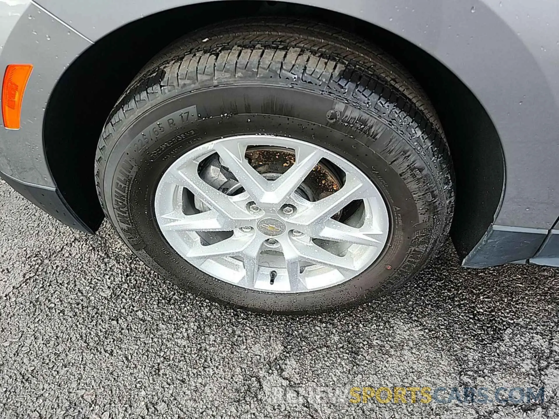 29 Photograph of a damaged car 3GNAXJEGXPL124762 CHEVROLET EQUINOX 2023