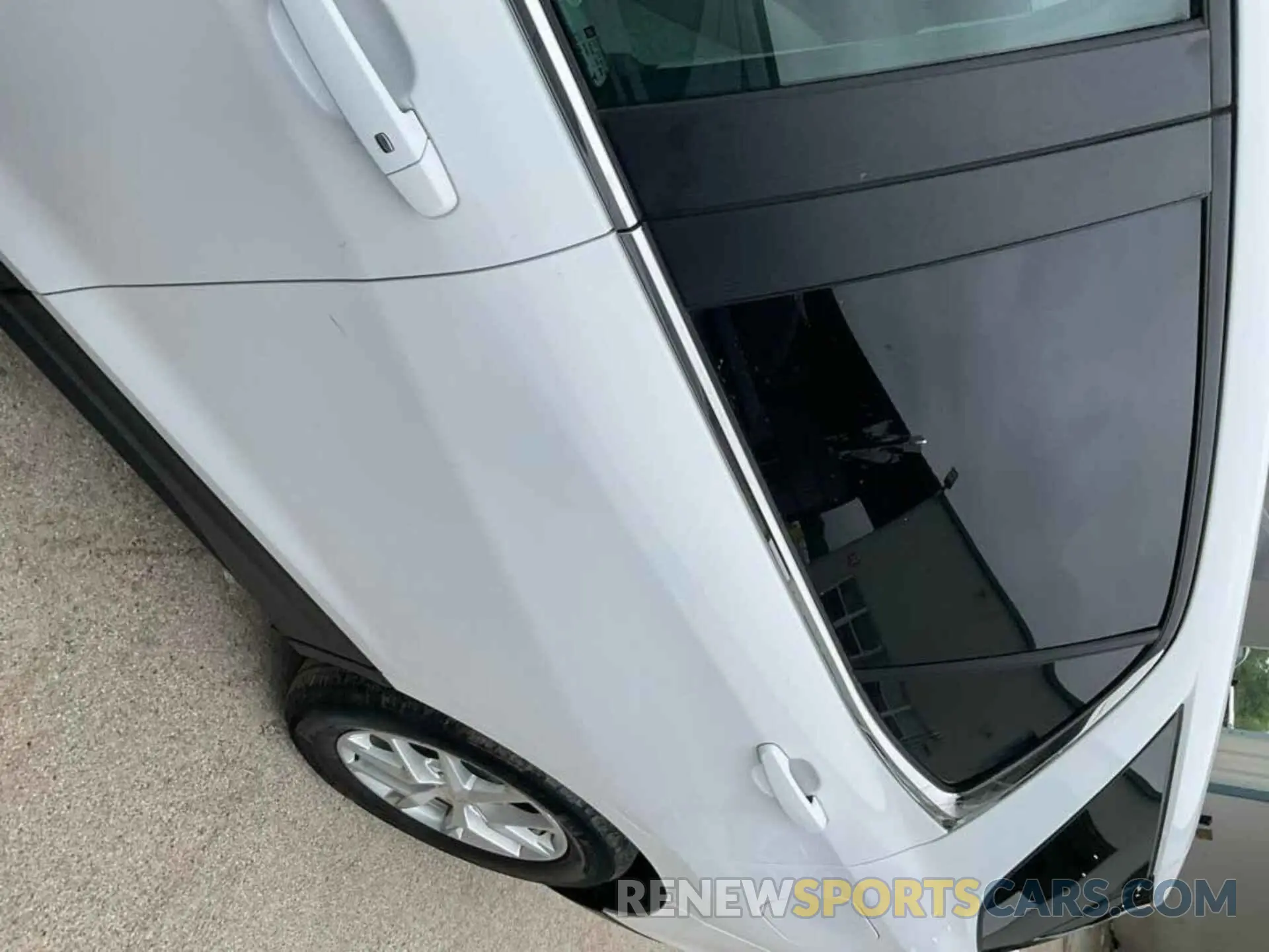 24 Photograph of a damaged car 3GNAXJEGXPL127774 CHEVROLET EQUINOX 2023