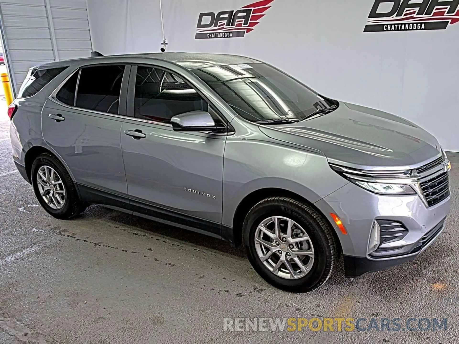 18 Photograph of a damaged car 3GNAXJEGXPS209087 CHEVROLET EQUINOX 2023