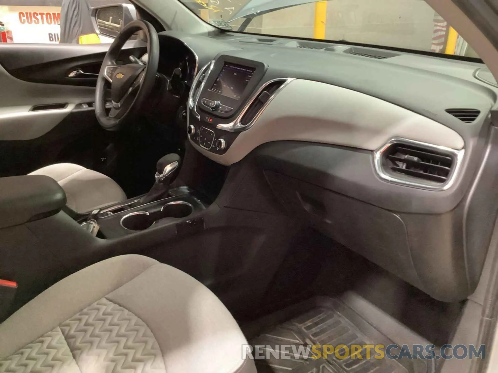 19 Photograph of a damaged car 3GNAXJEGXPS209087 CHEVROLET EQUINOX 2023