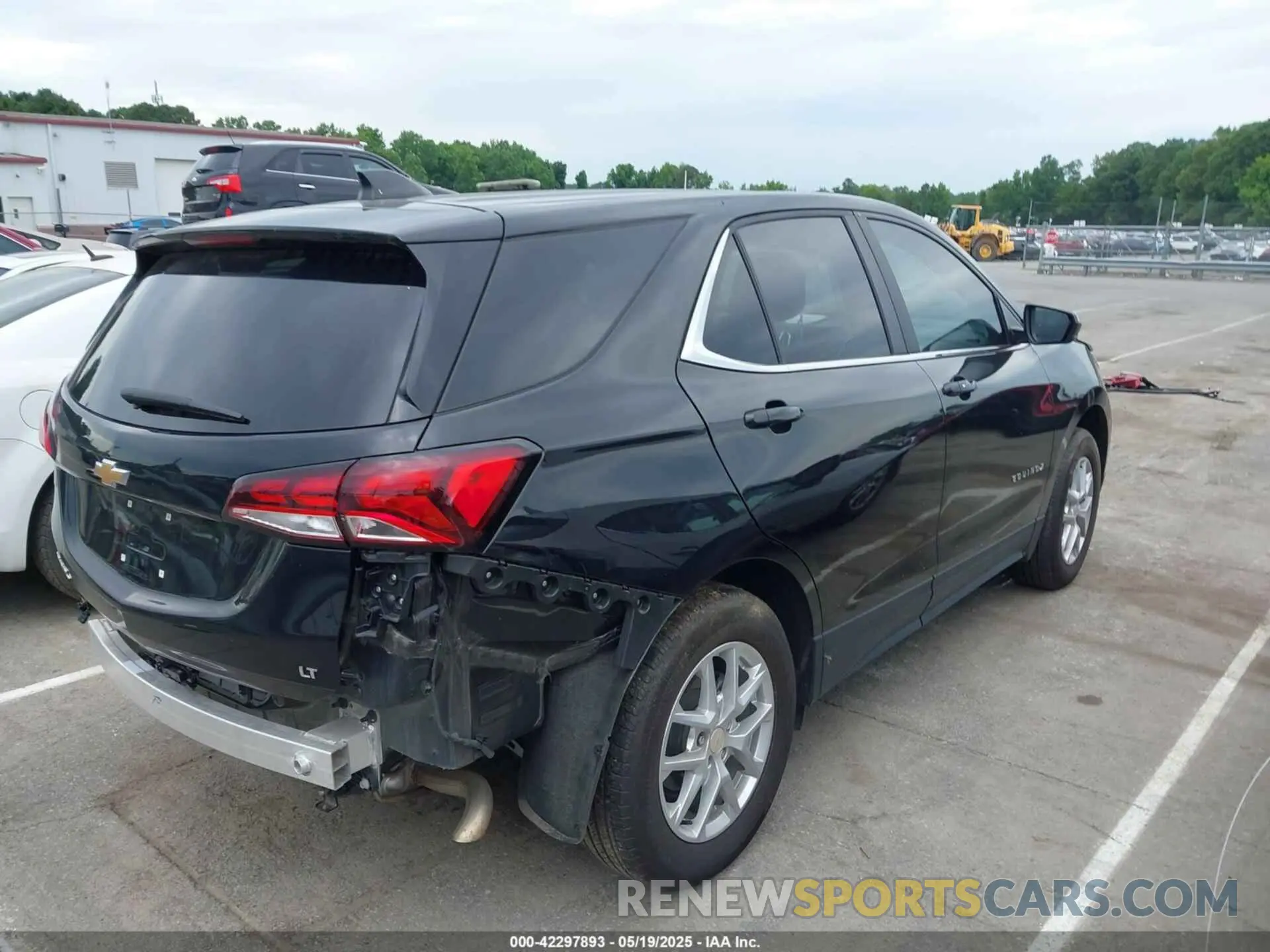 4 Photograph of a damaged car 3GNAXKEG0PL204271 CHEVROLET EQUINOX 2023