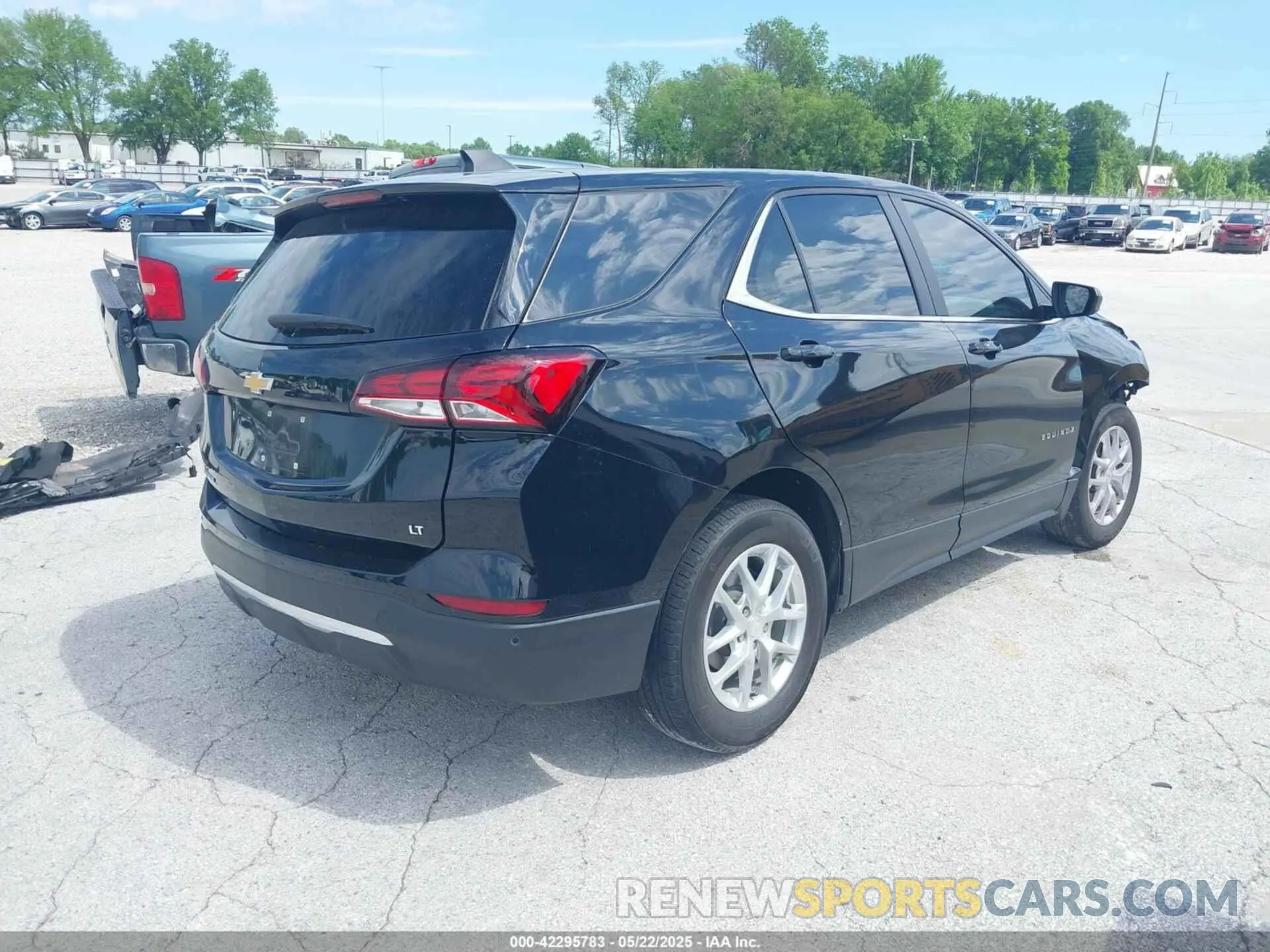 4 Photograph of a damaged car 3GNAXKEG0PL229719 CHEVROLET EQUINOX 2023