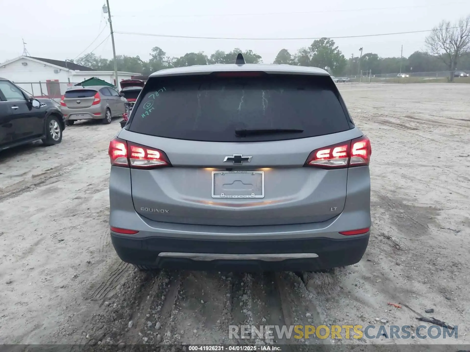 17 Photograph of a damaged car 3GNAXKEG0PL273719 CHEVROLET EQUINOX 2023