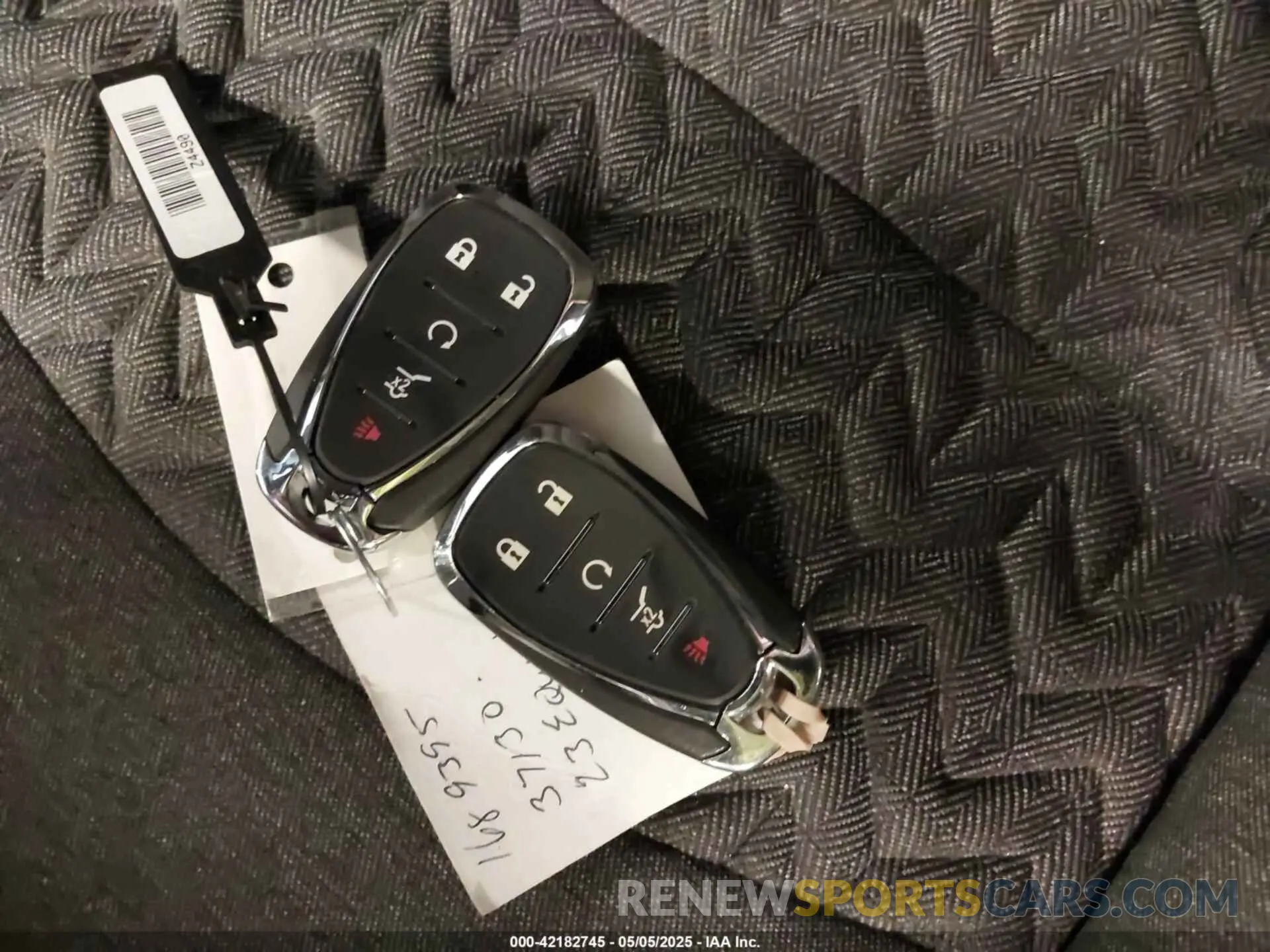 11 Photograph of a damaged car 3GNAXKEG0PS137130 CHEVROLET EQUINOX 2023