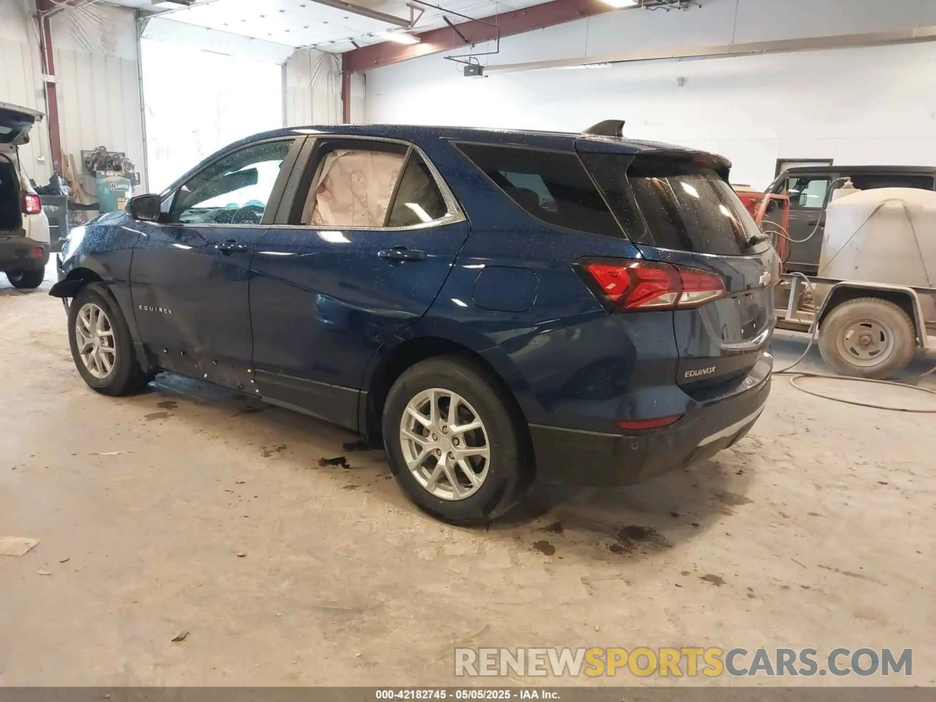 3 Photograph of a damaged car 3GNAXKEG0PS137130 CHEVROLET EQUINOX 2023