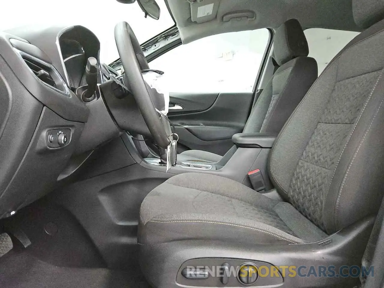7 Photograph of a damaged car 3GNAXKEG0PS193813 CHEVROLET EQUINOX 2023