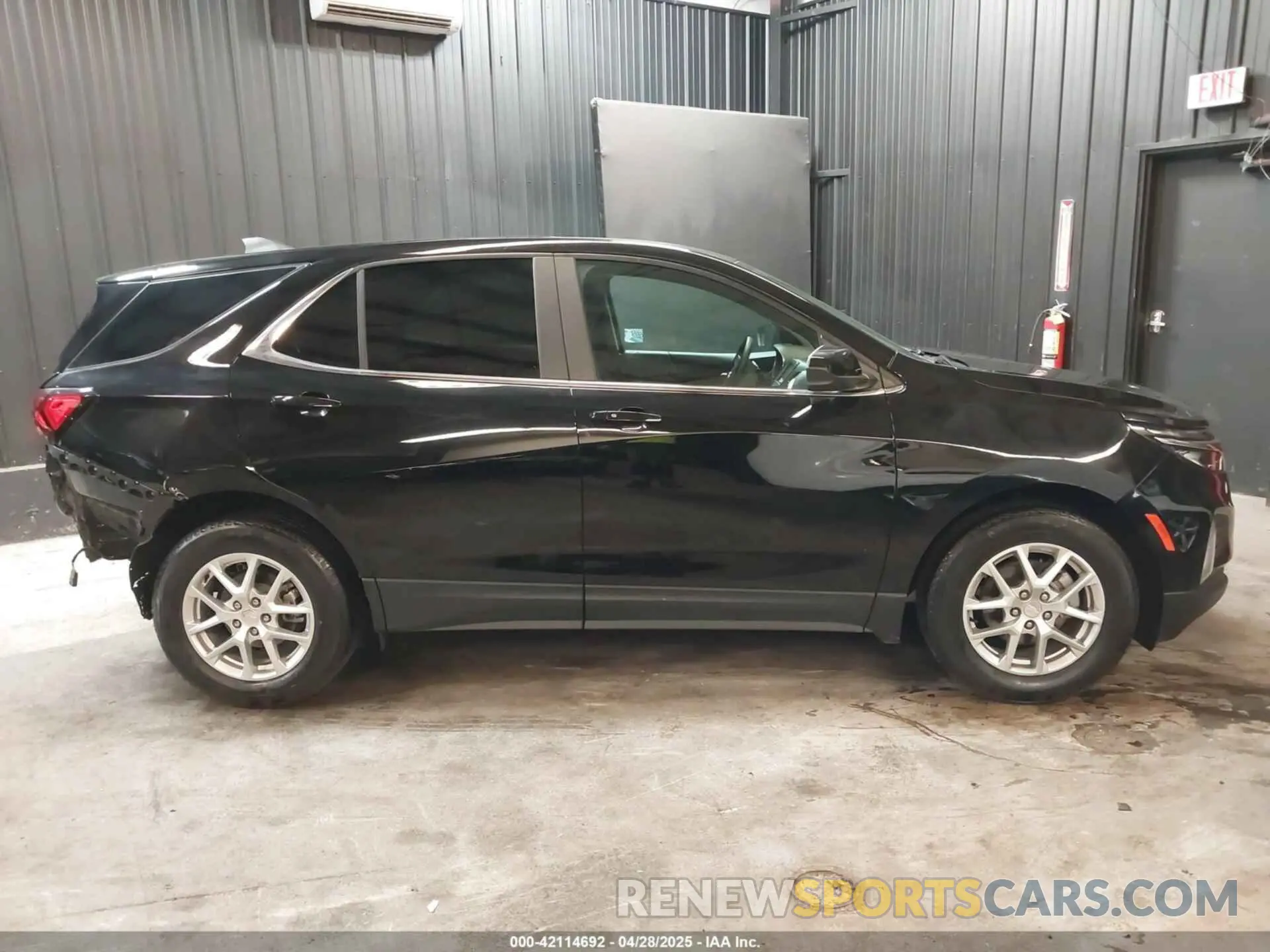 14 Photograph of a damaged car 3GNAXKEG1PL242463 CHEVROLET EQUINOX 2023