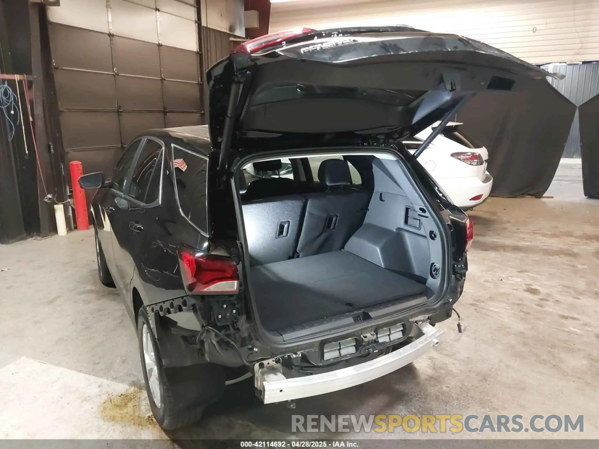 3 Photograph of a damaged car 3GNAXKEG1PL242463 CHEVROLET EQUINOX 2023