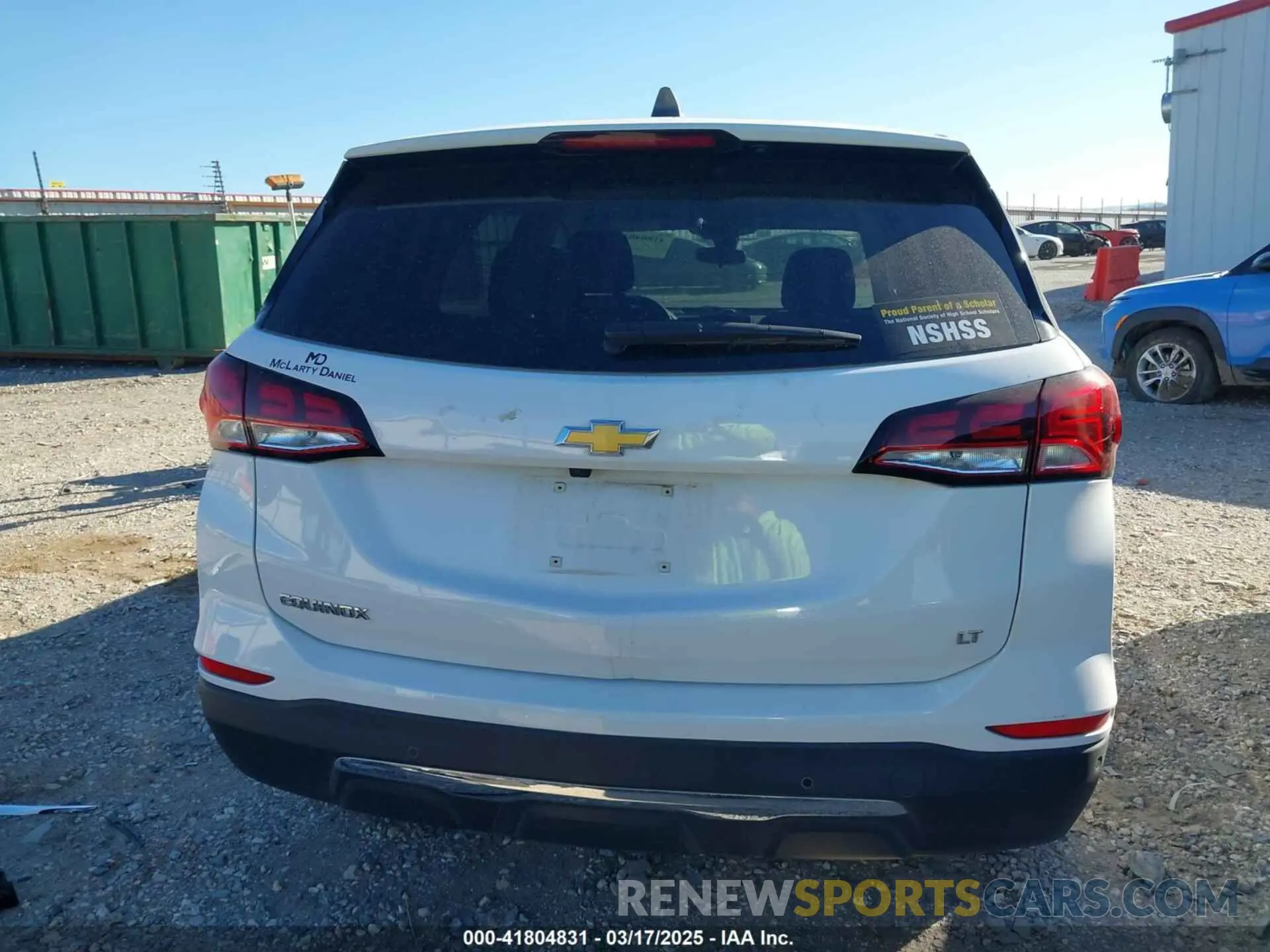 17 Photograph of a damaged car 3GNAXKEG2PL118556 CHEVROLET EQUINOX 2023