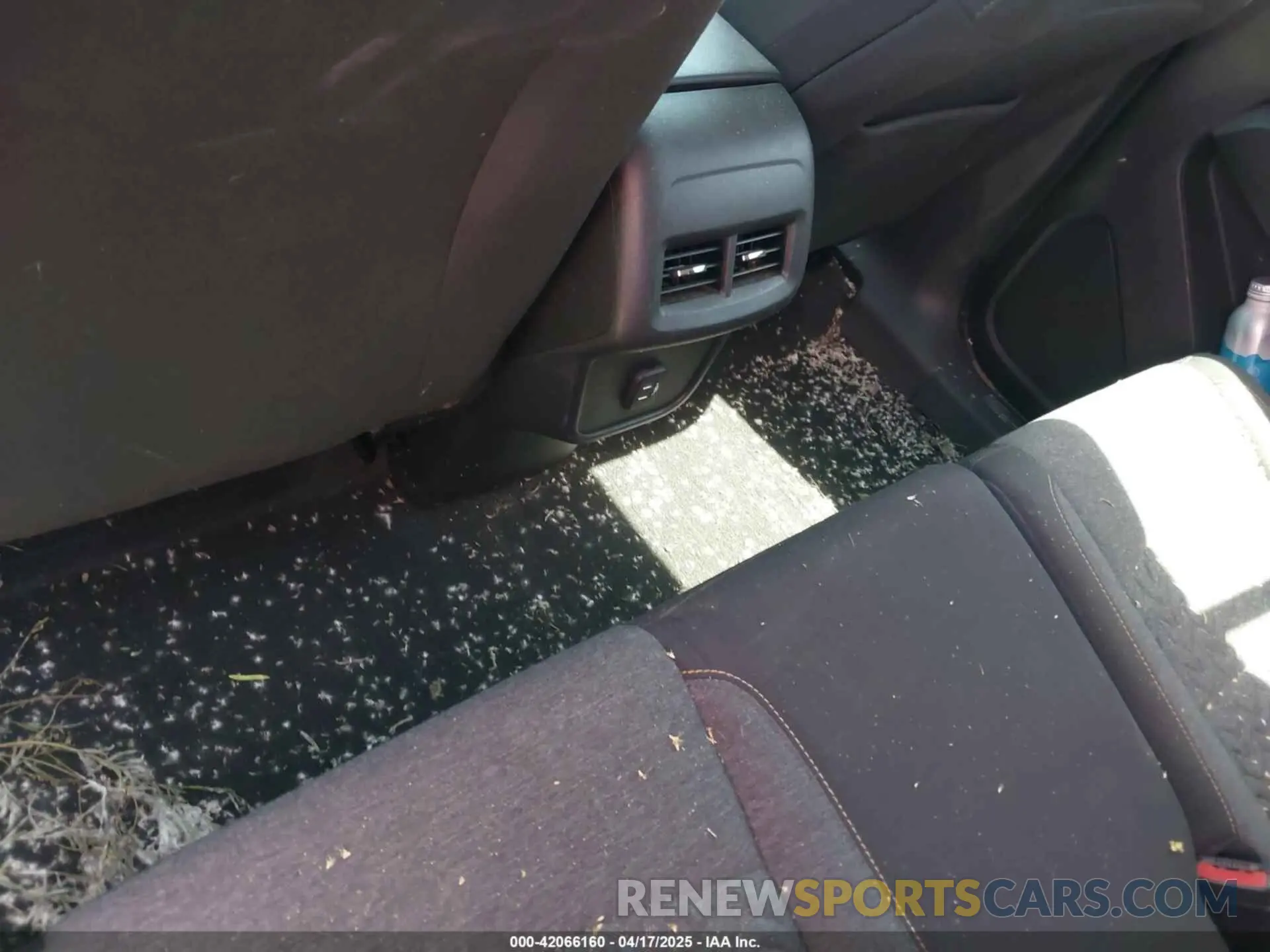 12 Photograph of a damaged car 3GNAXKEG2PS134178 CHEVROLET EQUINOX 2023