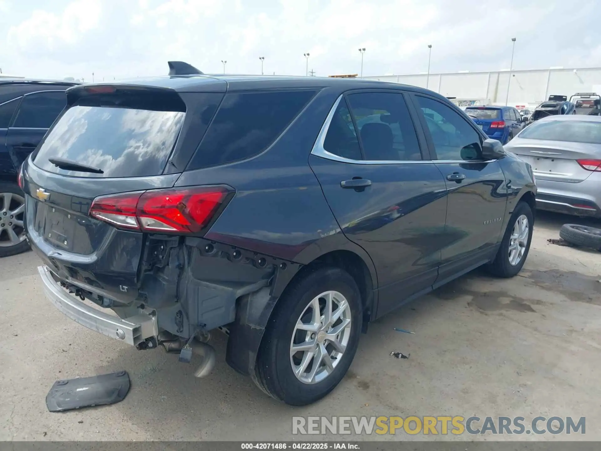 4 Photograph of a damaged car 3GNAXKEG2PS174289 CHEVROLET EQUINOX 2023