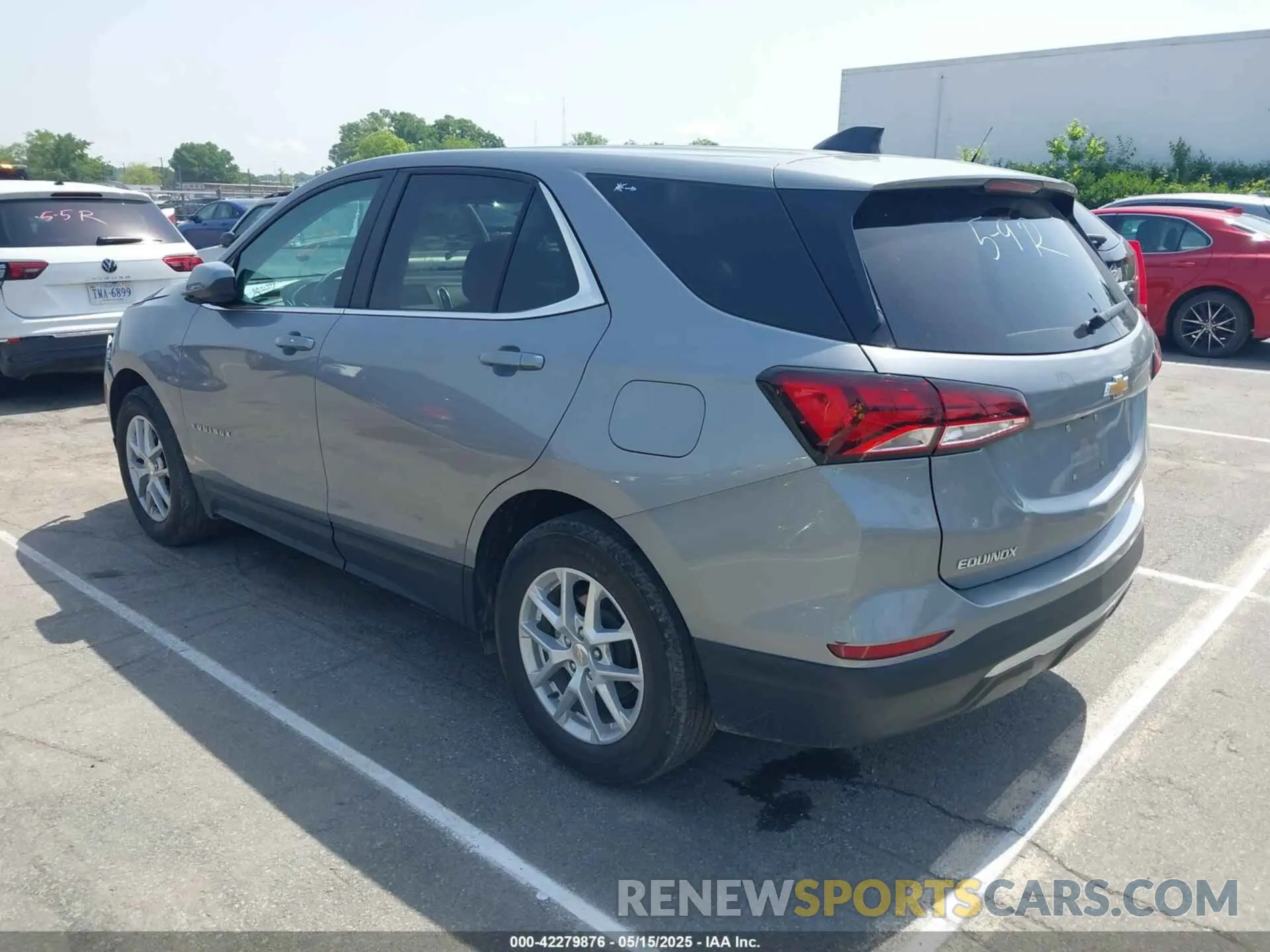 3 Photograph of a damaged car 3GNAXKEG3PL254288 CHEVROLET EQUINOX 2023
