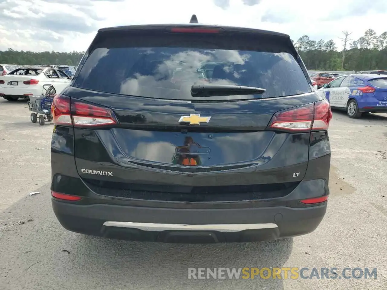 6 Photograph of a damaged car 3GNAXKEG3PL266411 CHEVROLET EQUINOX 2023