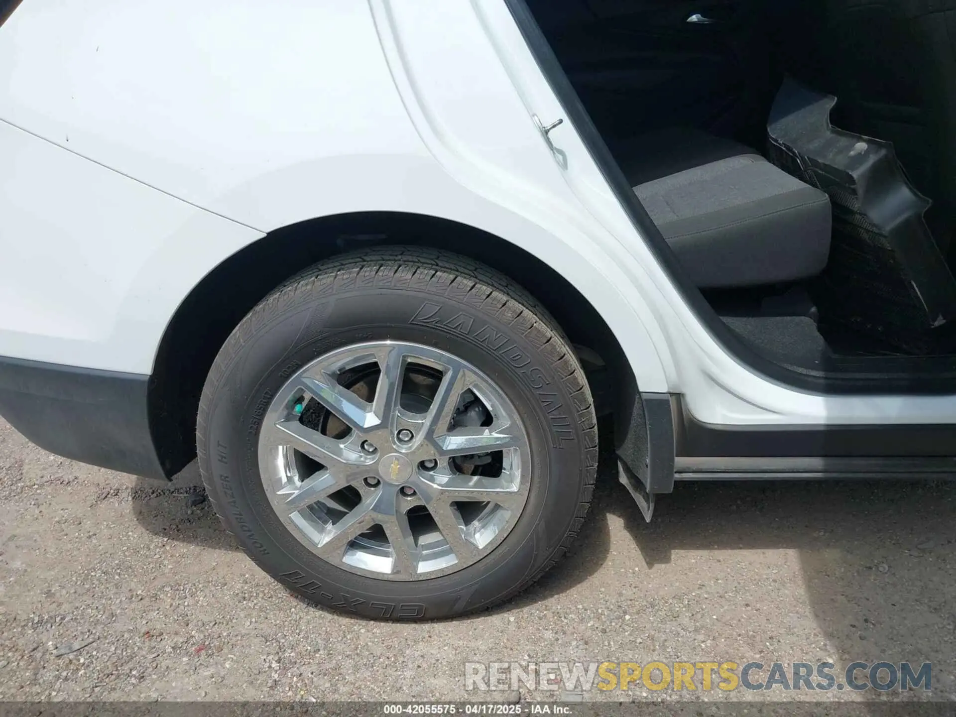 15 Photograph of a damaged car 3GNAXKEG3PS124856 CHEVROLET EQUINOX 2023