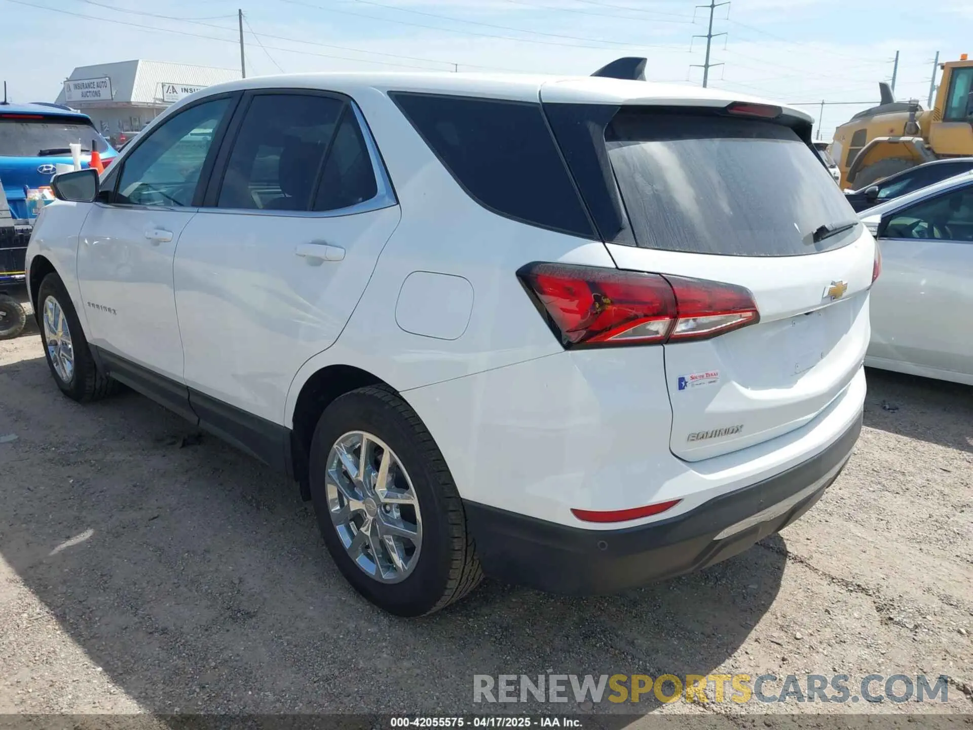 3 Photograph of a damaged car 3GNAXKEG3PS124856 CHEVROLET EQUINOX 2023