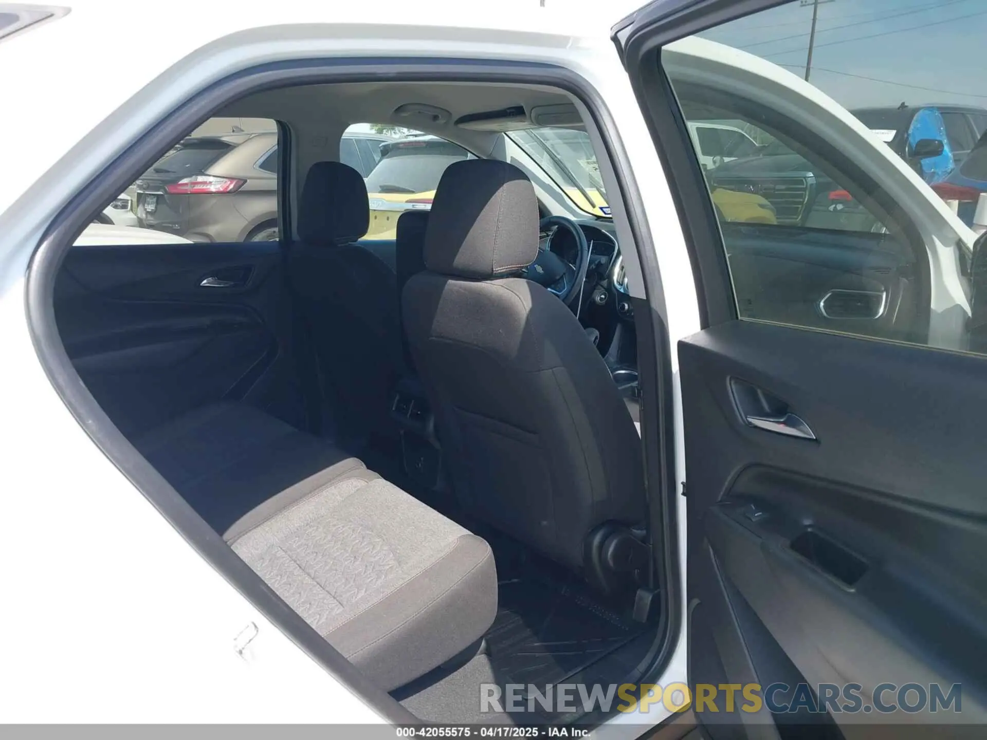 8 Photograph of a damaged car 3GNAXKEG3PS124856 CHEVROLET EQUINOX 2023