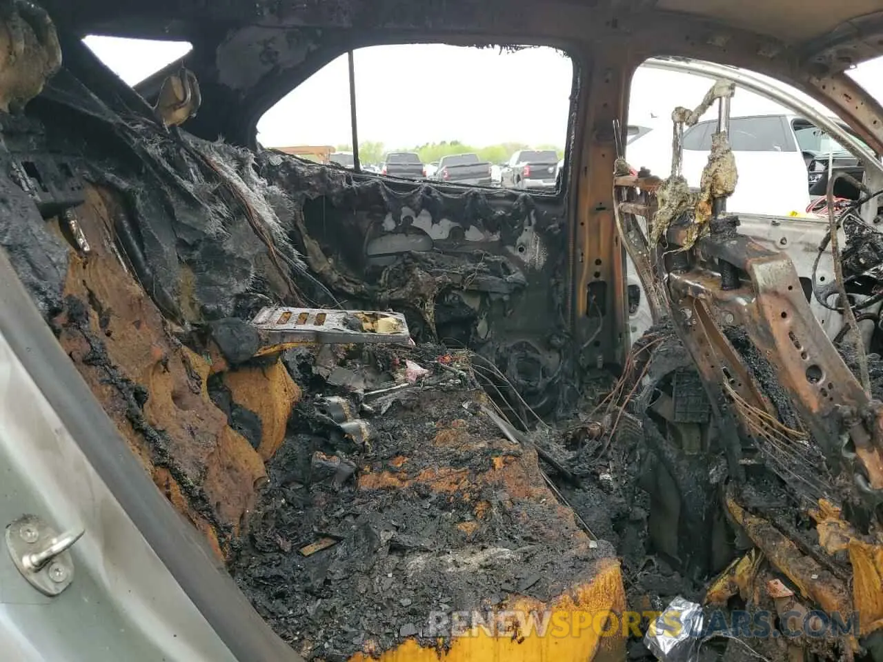 11 Photograph of a damaged car 3GNAXKEG4PS128690 CHEVROLET EQUINOX 2023