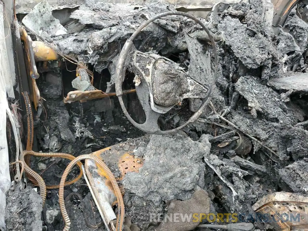 8 Photograph of a damaged car 3GNAXKEG4PS128690 CHEVROLET EQUINOX 2023