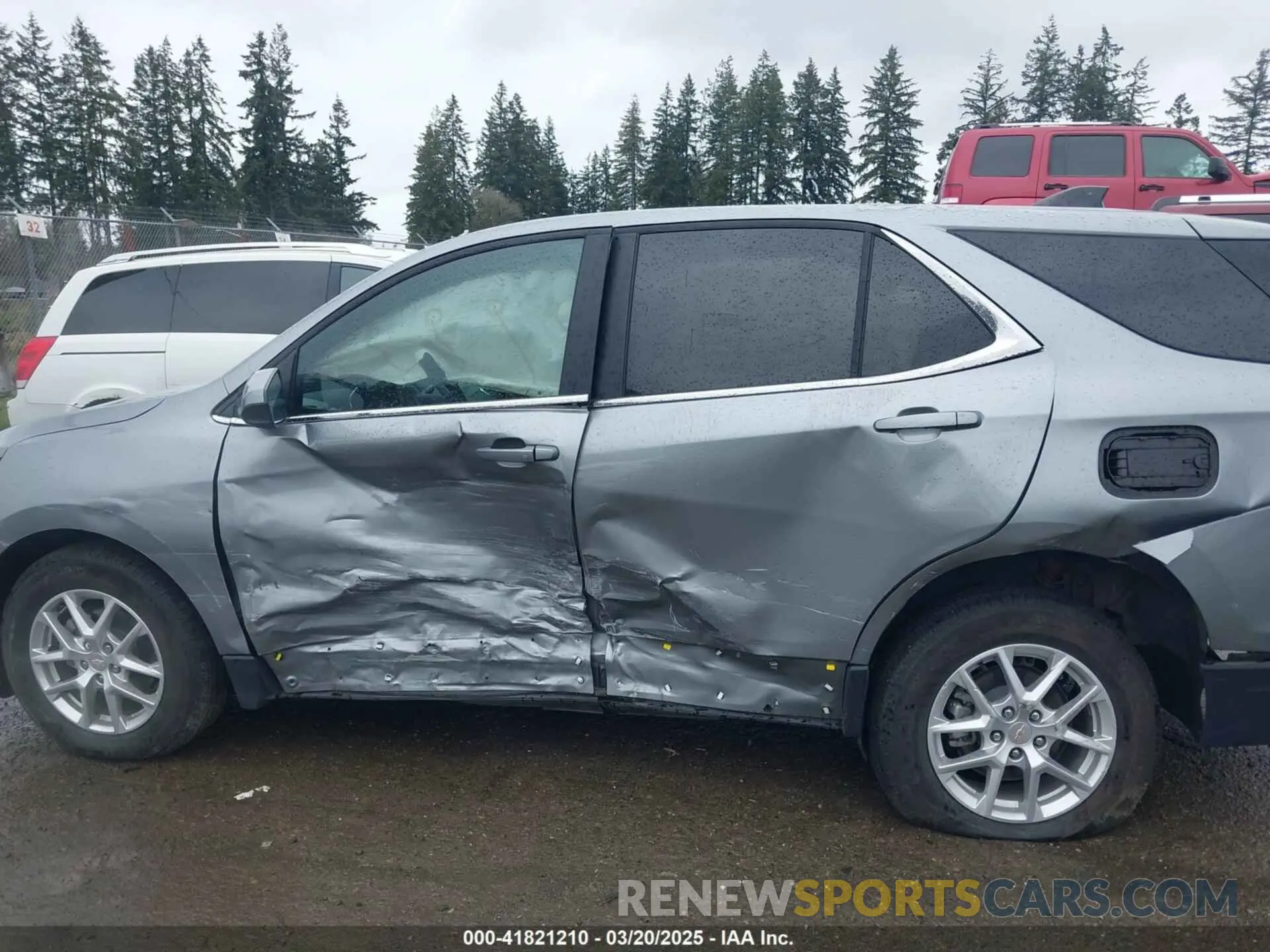 14 Photograph of a damaged car 3GNAXKEG4PS200407 CHEVROLET EQUINOX 2023