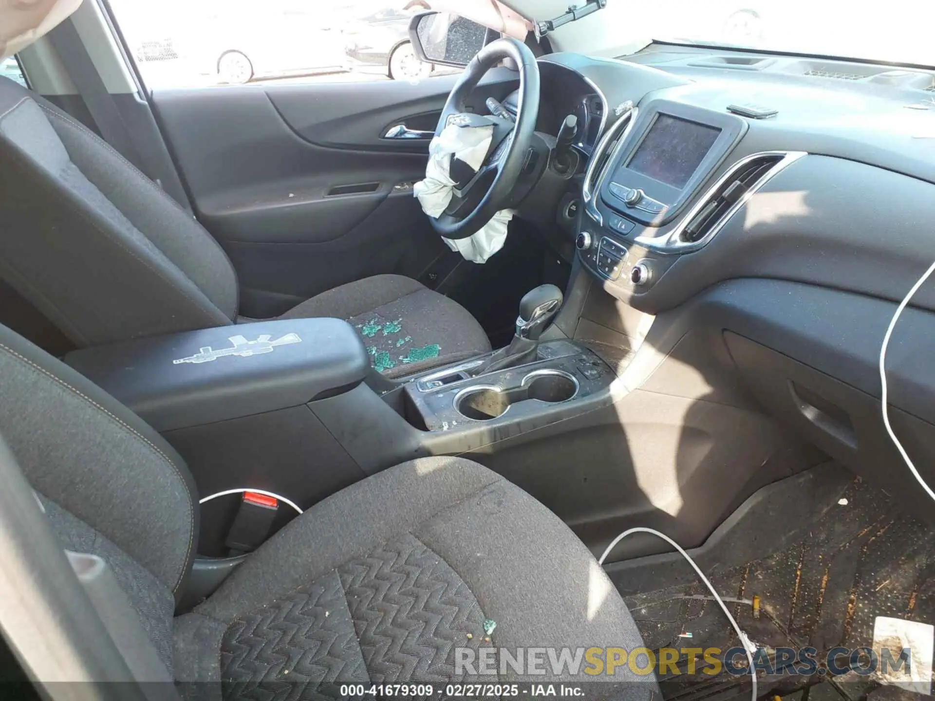 5 Photograph of a damaged car 3GNAXKEG5PL169338 CHEVROLET EQUINOX 2023