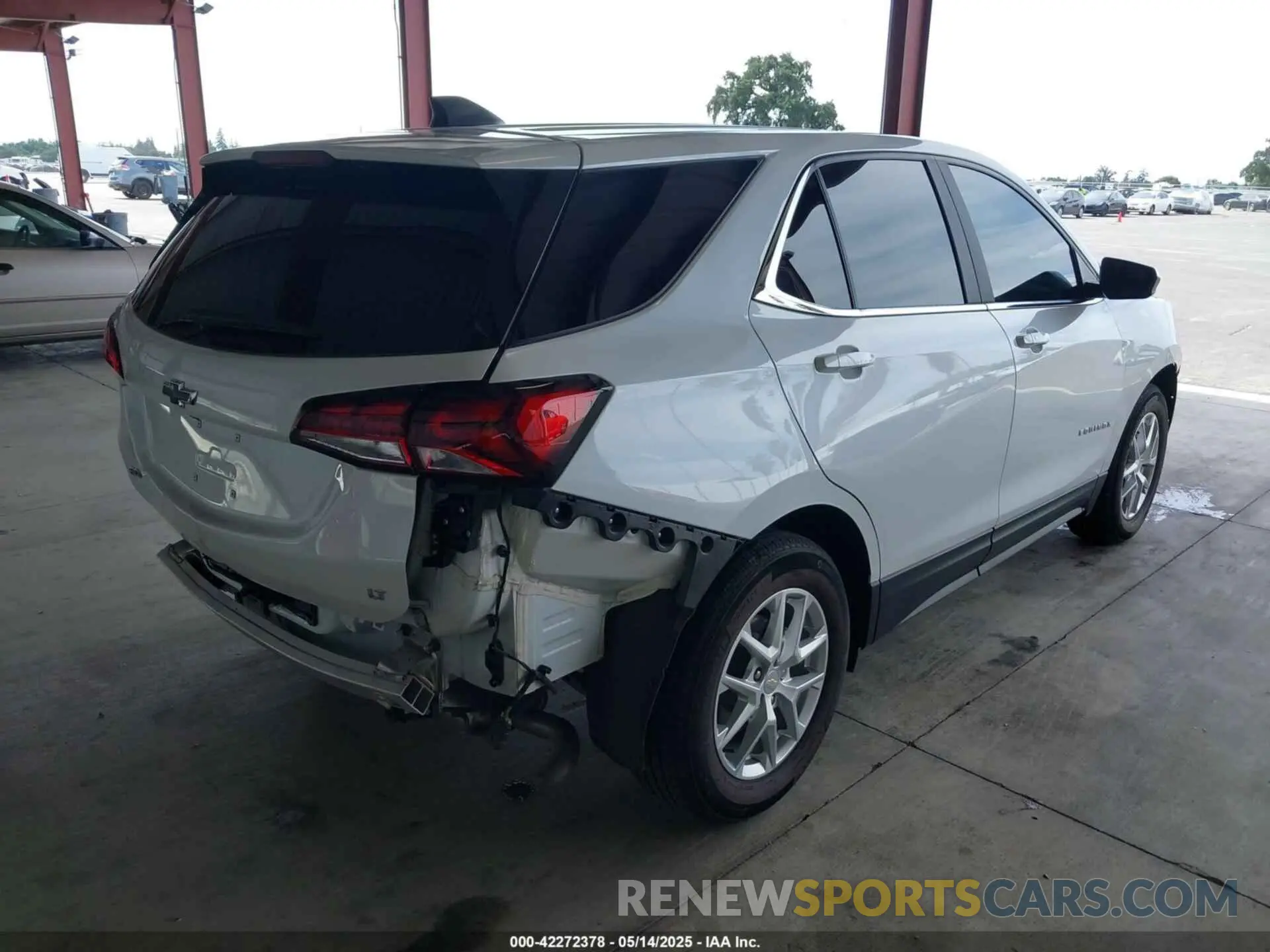 4 Photograph of a damaged car 3GNAXKEG6PS113575 CHEVROLET EQUINOX 2023