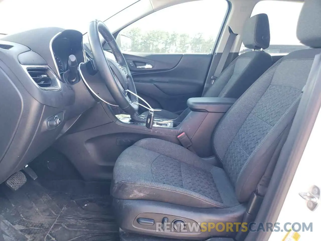 7 Photograph of a damaged car 3GNAXKEG6PS140114 CHEVROLET EQUINOX 2023