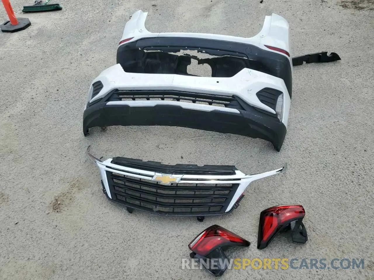 15 Photograph of a damaged car 3GNAXKEG6PS185490 CHEVROLET EQUINOX 2023