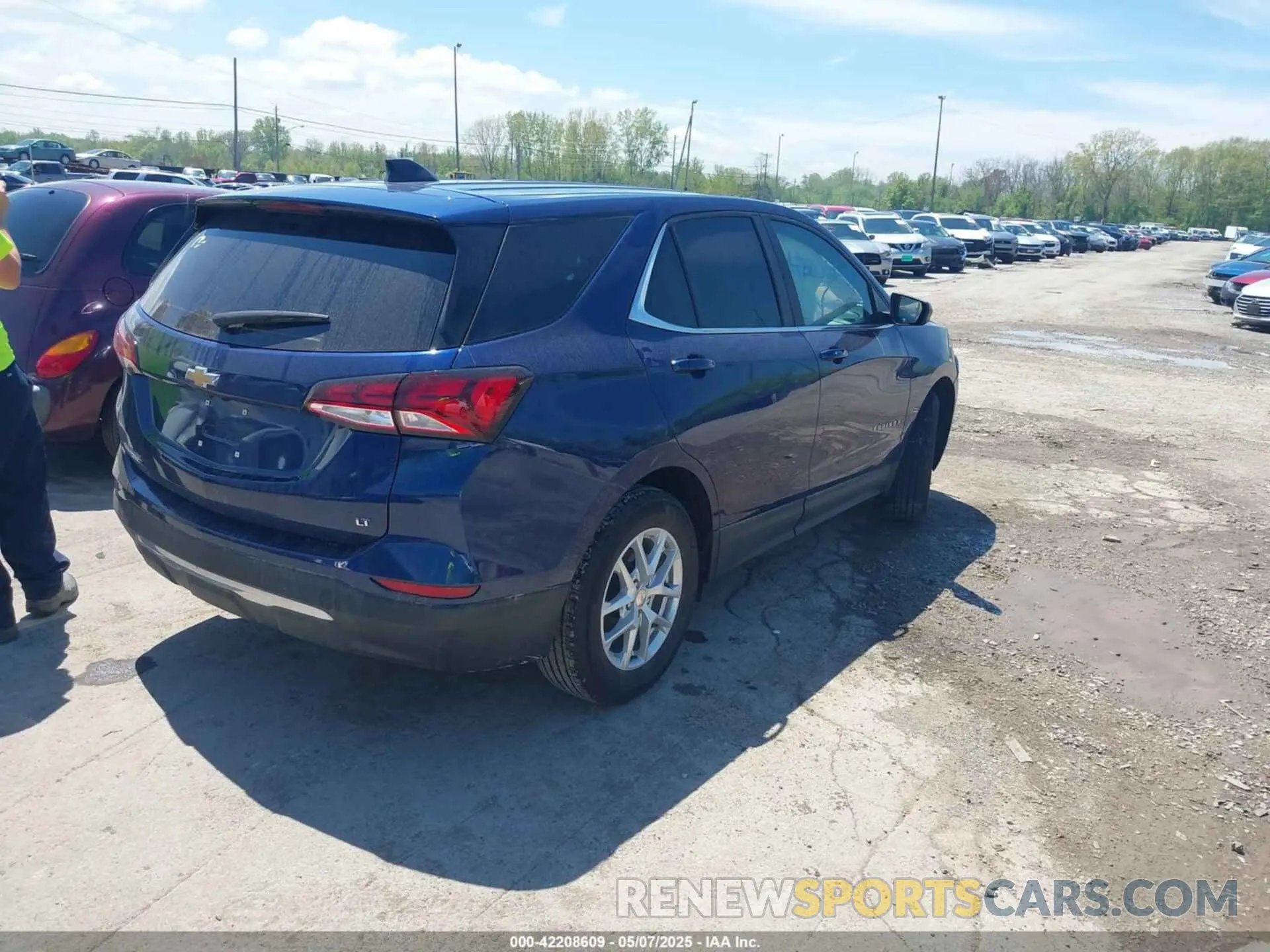 4 Photograph of a damaged car 3GNAXKEG7PL197318 CHEVROLET EQUINOX 2023