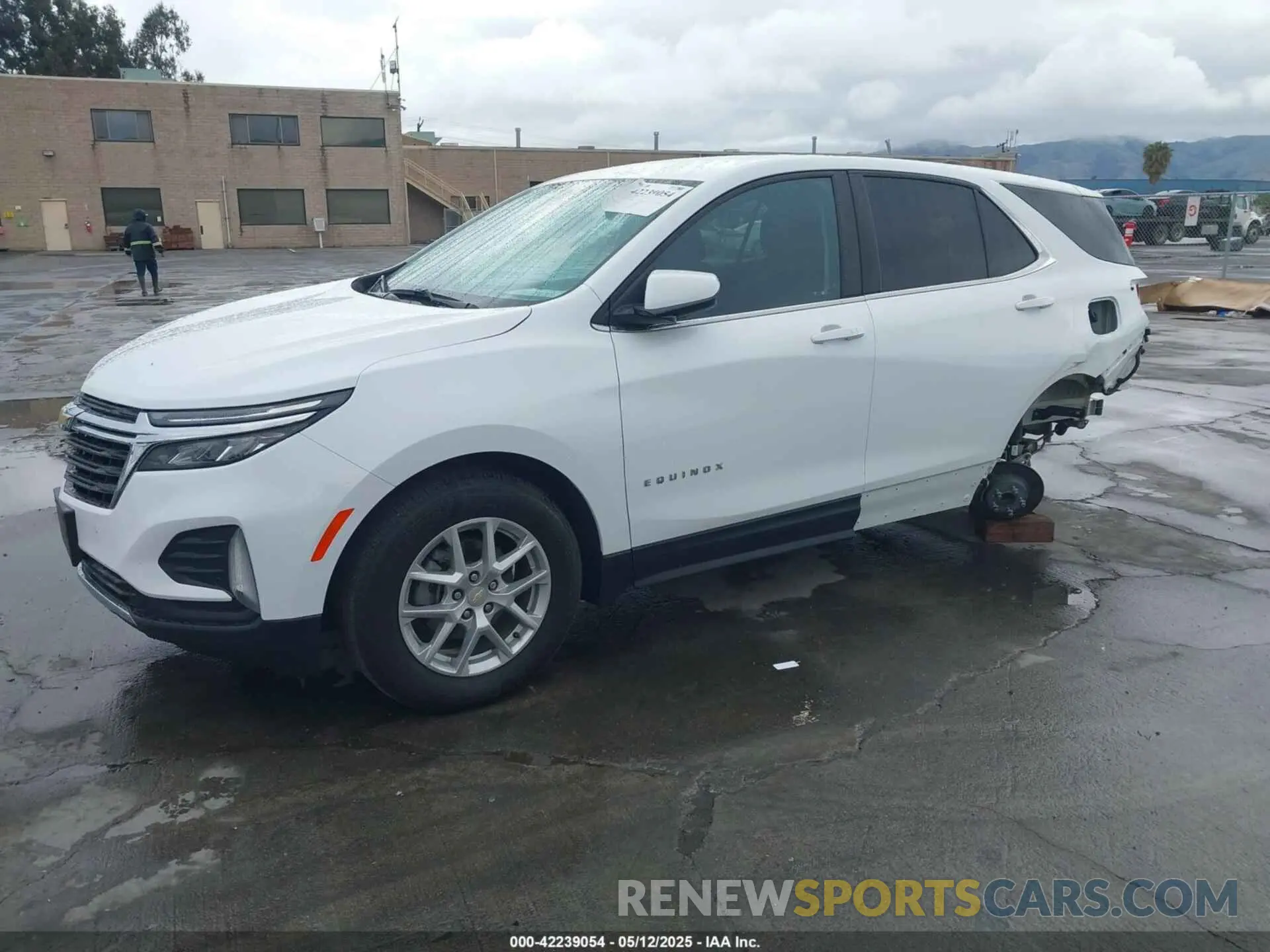 2 Photograph of a damaged car 3GNAXKEG7PS115903 CHEVROLET EQUINOX 2023