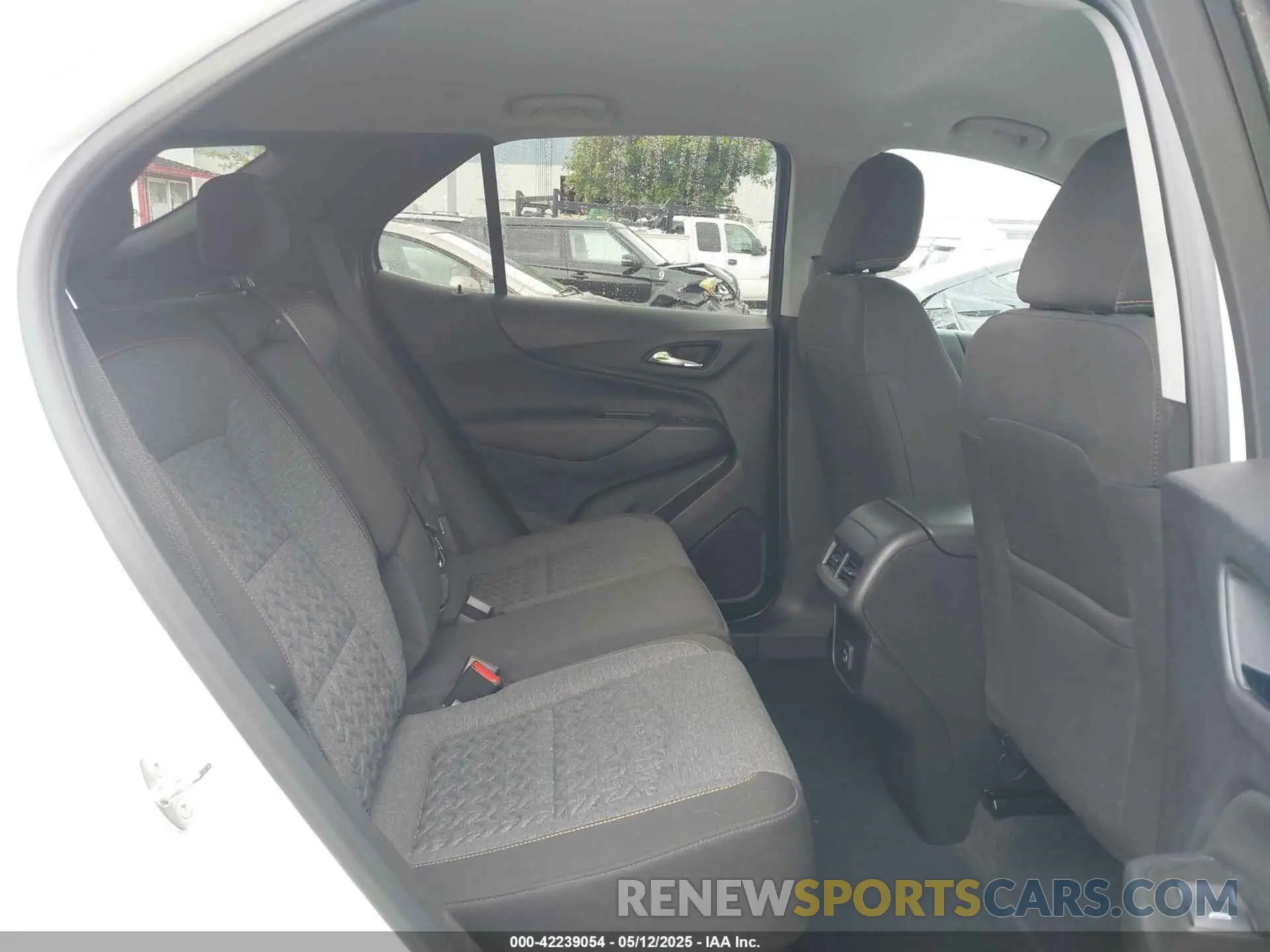 8 Photograph of a damaged car 3GNAXKEG7PS115903 CHEVROLET EQUINOX 2023