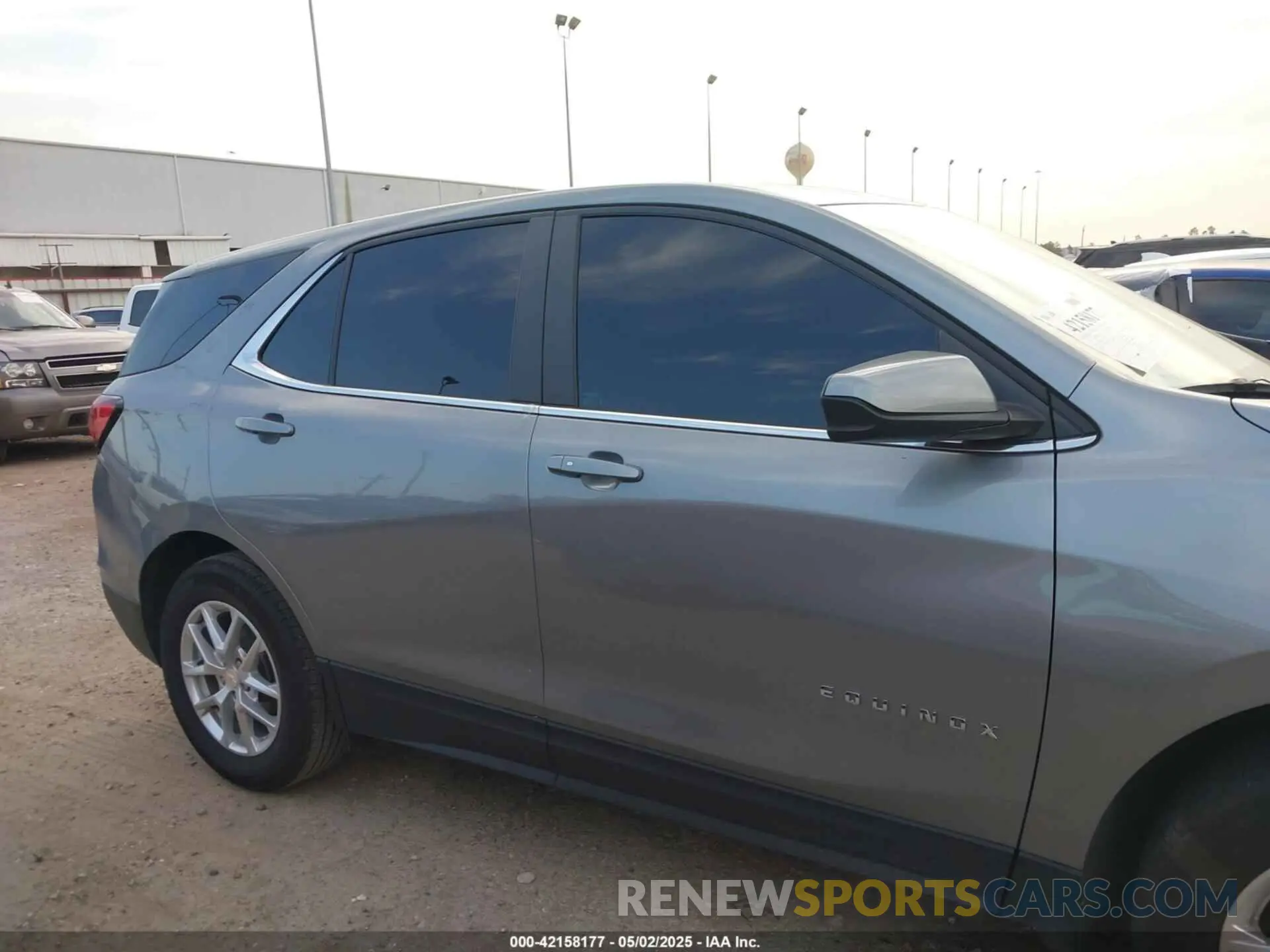 13 Photograph of a damaged car 3GNAXKEG7PS213930 CHEVROLET EQUINOX 2023
