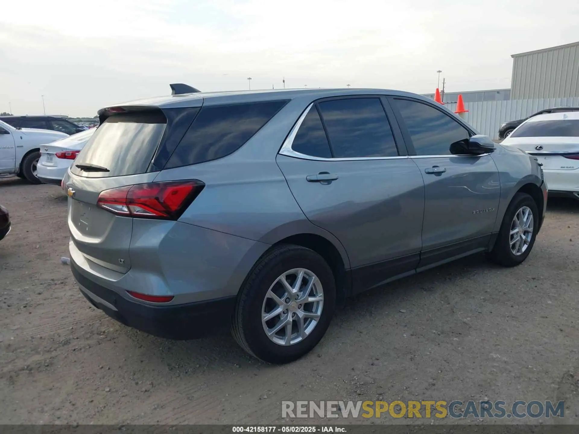 4 Photograph of a damaged car 3GNAXKEG7PS213930 CHEVROLET EQUINOX 2023