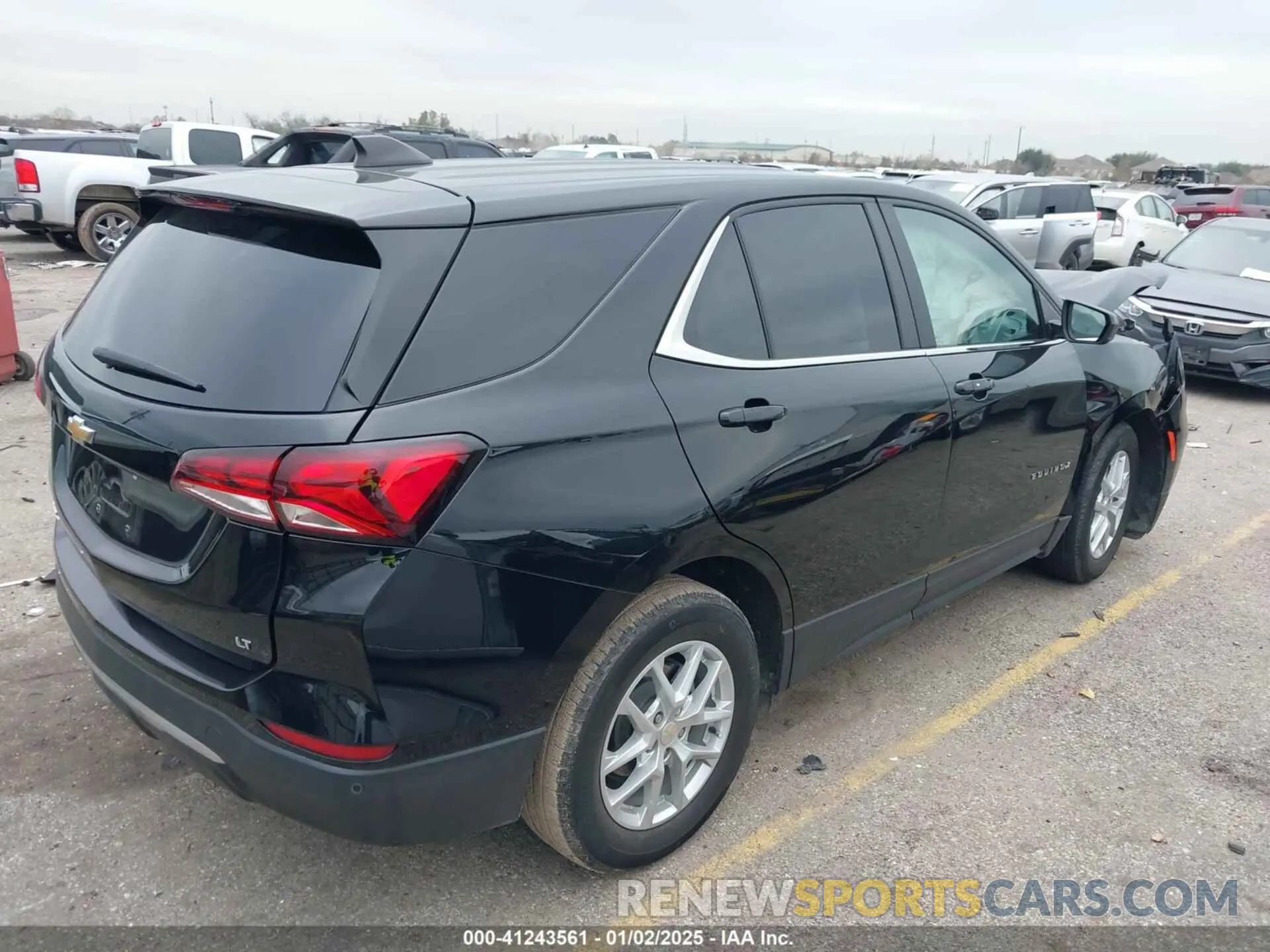 4 Photograph of a damaged car 3GNAXKEG8PL103804 CHEVROLET EQUINOX 2023